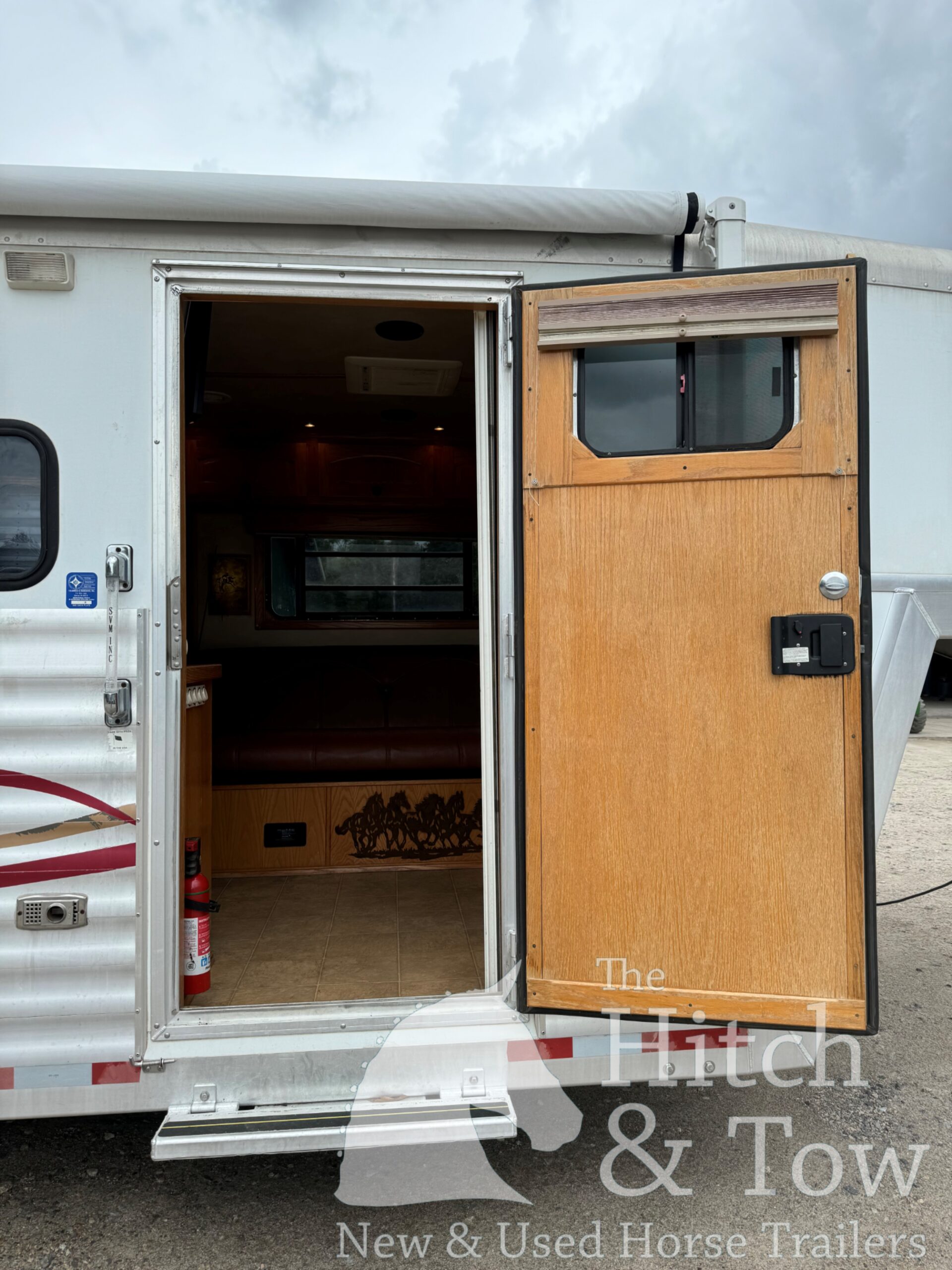 2003 BLOOMER 3 HORSE GOOSENECK W/ 12′ LQ $39,000
