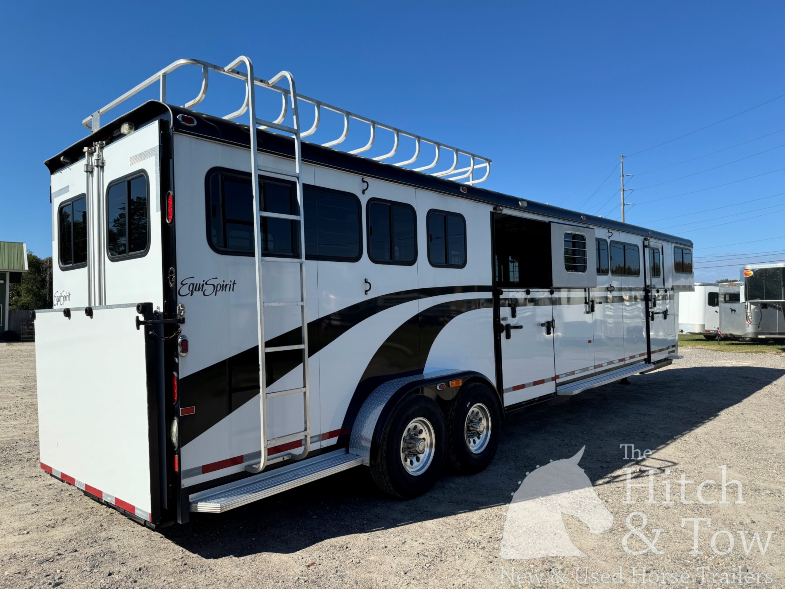 2017 EQUISPIRIT 4 HORSE HEAD TO HEAD TRAILER $42,900