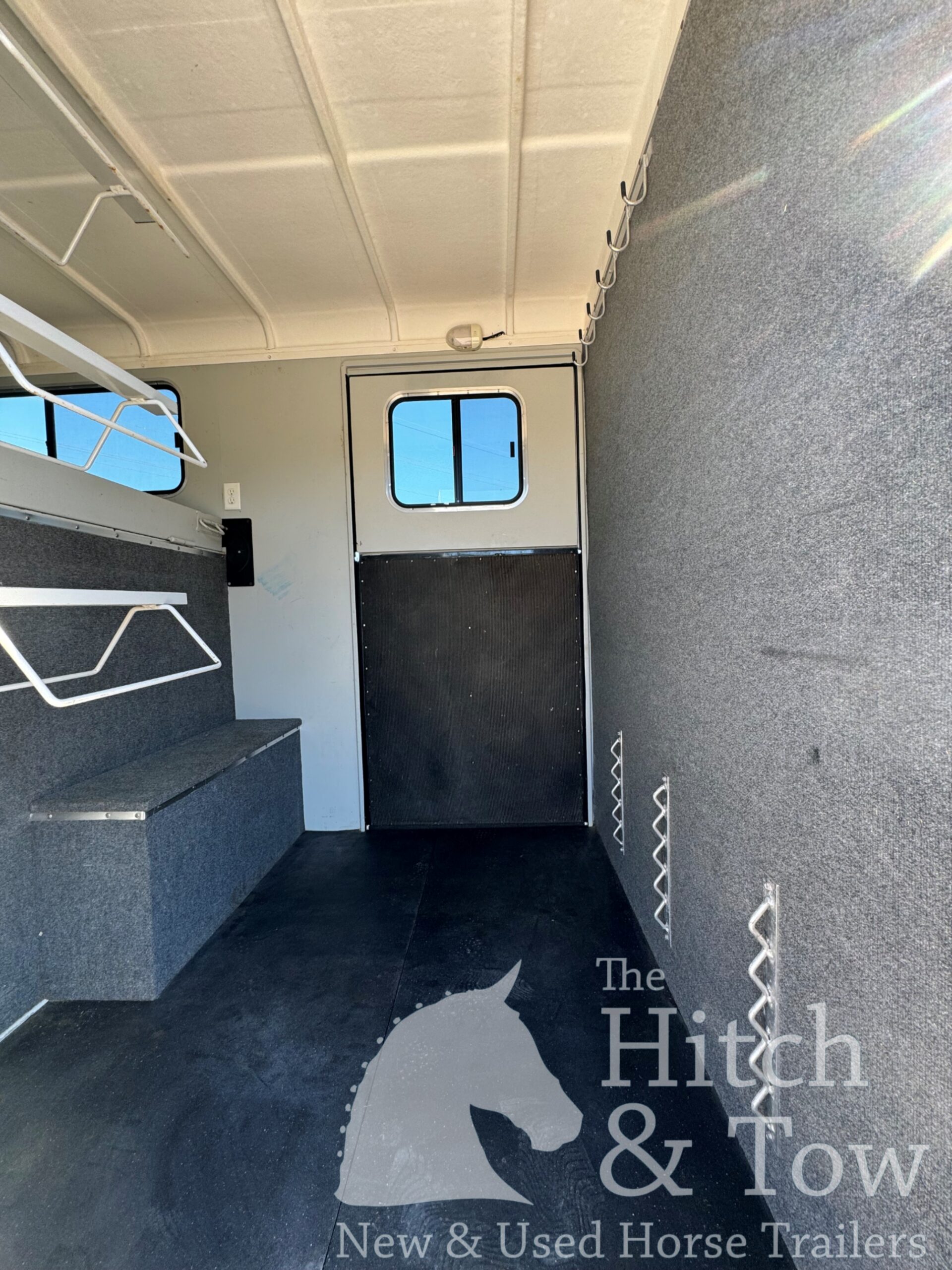 2017 EQUISPIRIT 4 HORSE HEAD TO HEAD TRAILER $42,900