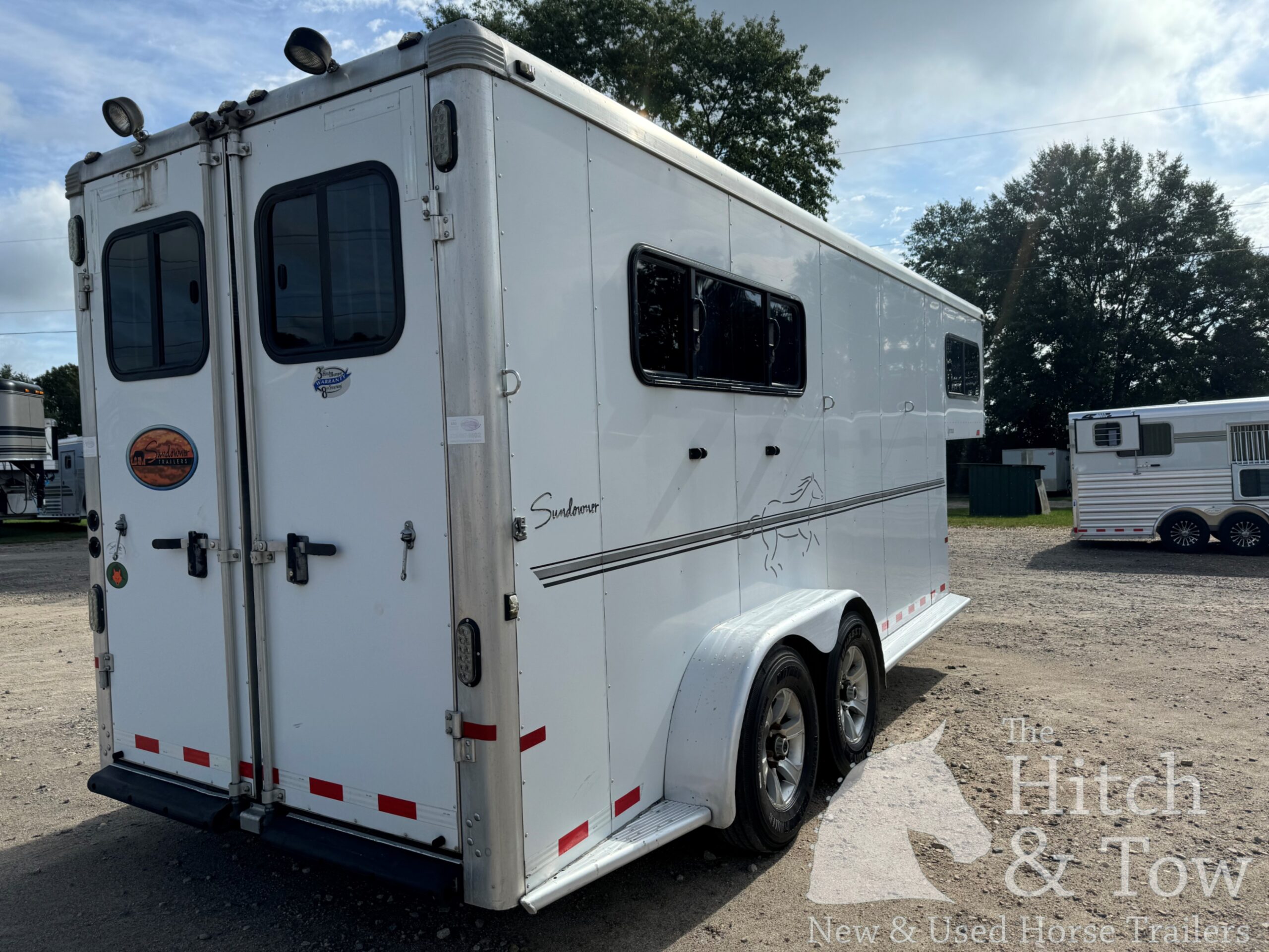 2014 SUNDOWNER SPORTMAN 3 HORSE GOOSENECK! $20,500