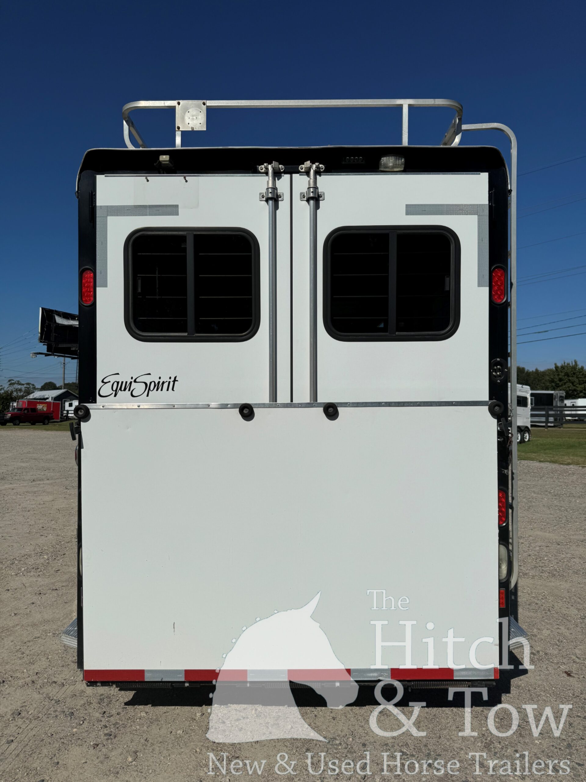 2017 EQUISPIRIT 4 HORSE HEAD TO HEAD TRAILER $42,900