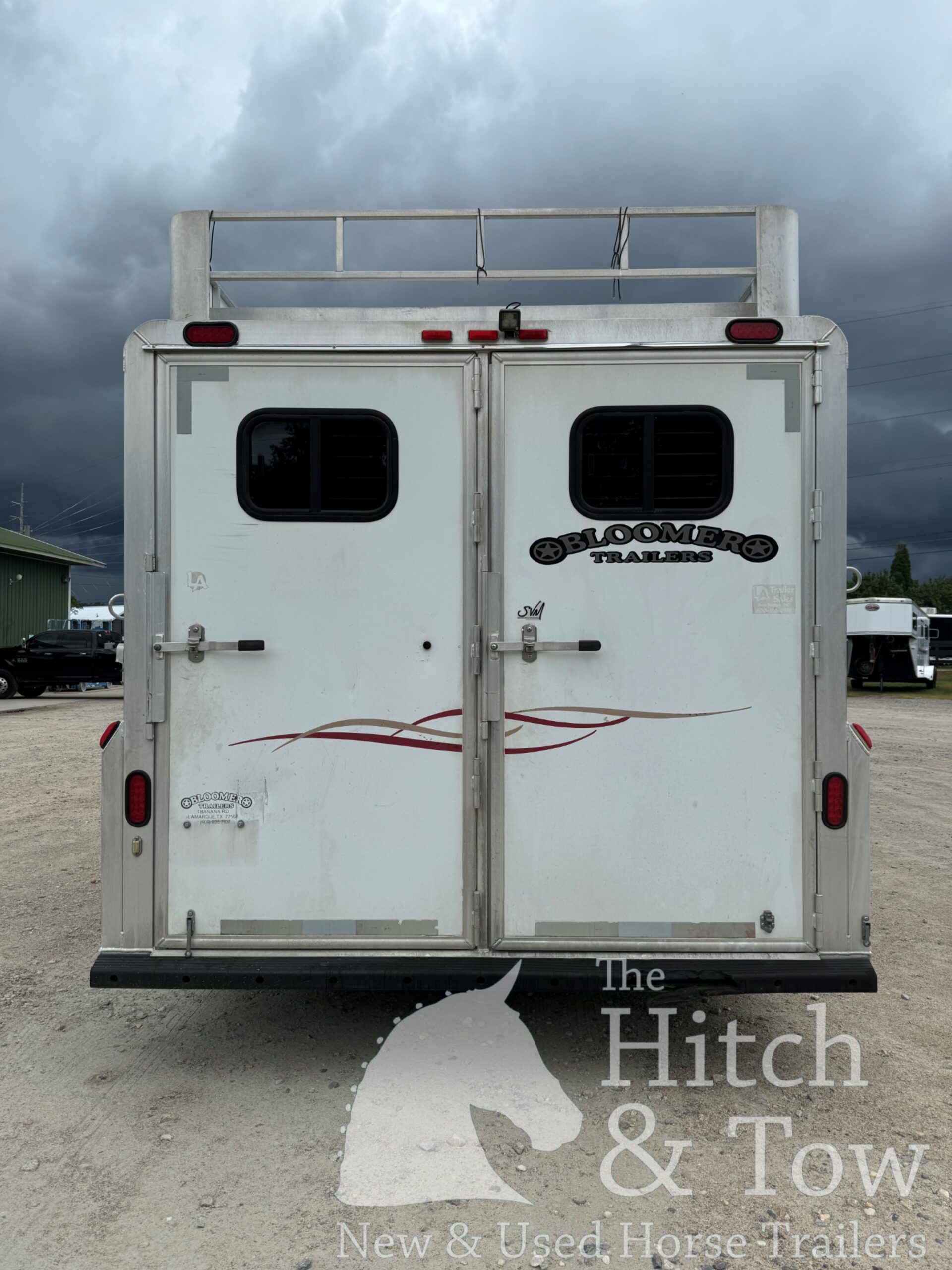 2003 BLOOMER 3 HORSE GOOSENECK W/ 12′ LQ $39,000