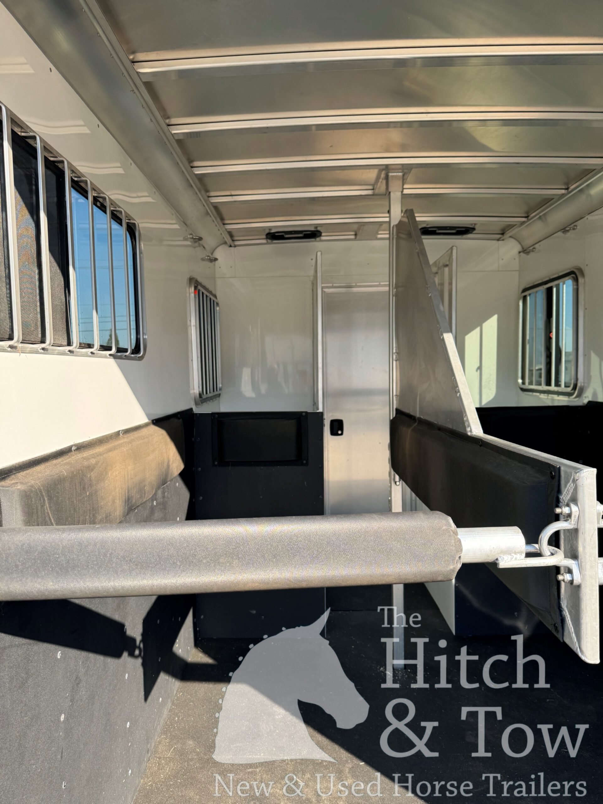 2023 ADAM 2 HORSE BUMPER PULL W/ MANGERS $17,900