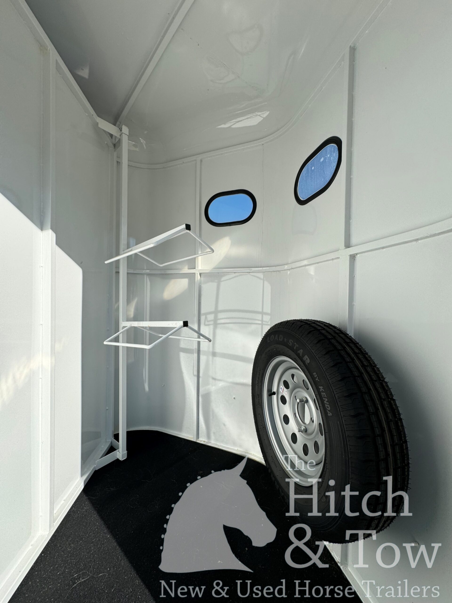 2023 BEE 2 HORSE SLANT BUMPER PULL STOCK COMBO TRAILER $10,500