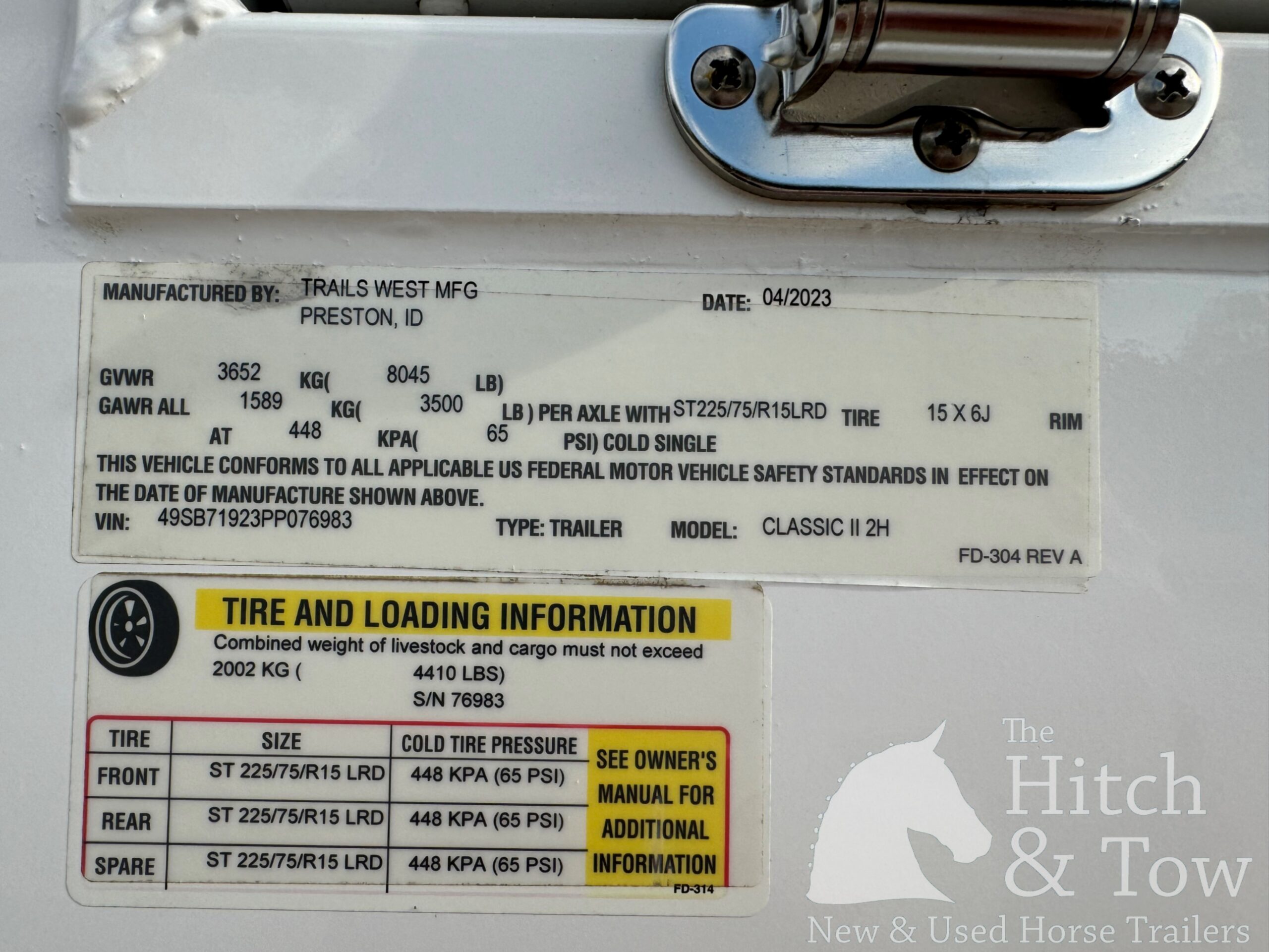 2023 TRAILS WEST CLASSIC II 2 HORSE SLANT LOAD BUMPER PULL $17,900