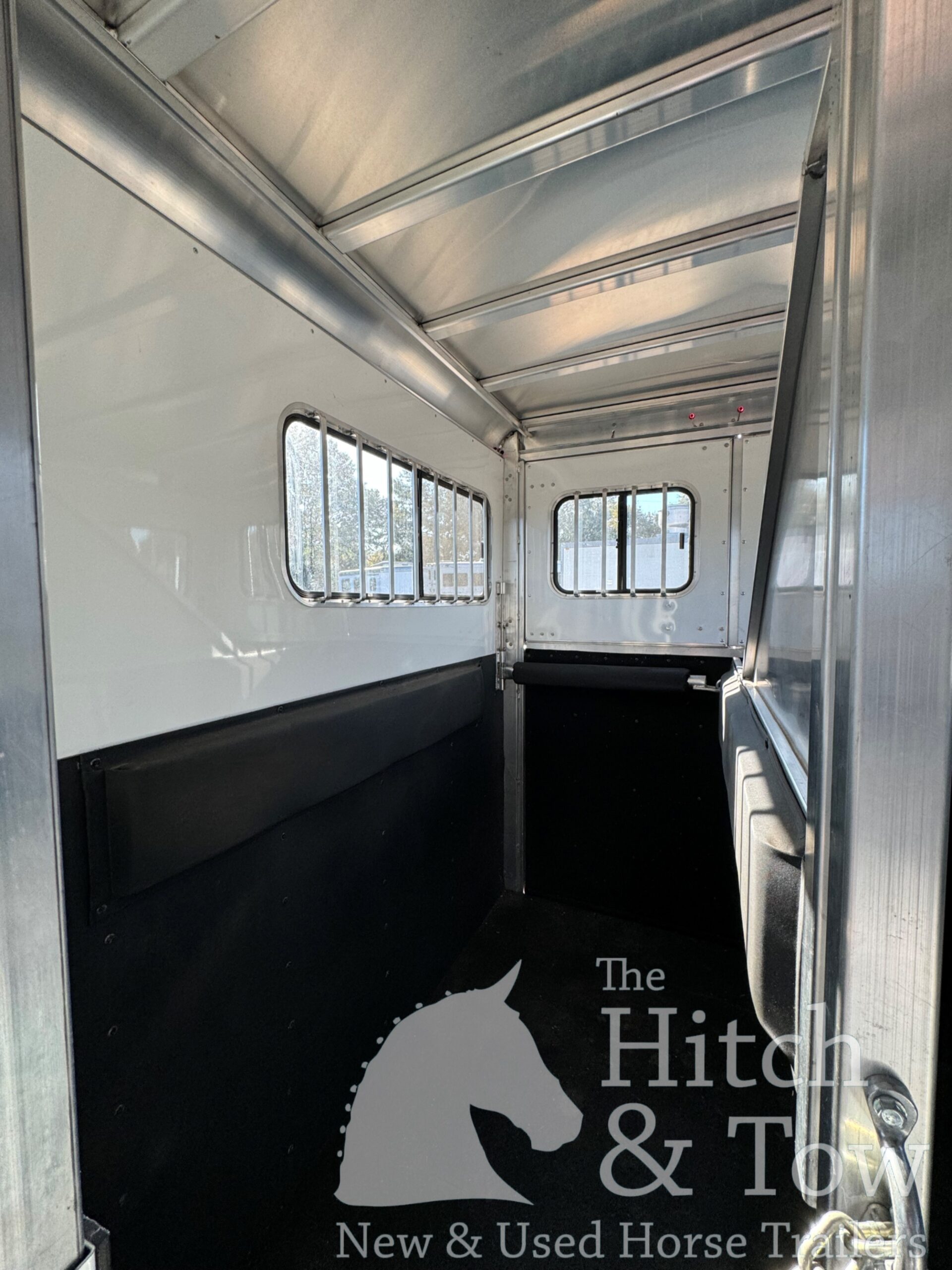 2023 ADAM 2 HORSE BUMPER PULL W/ MANGERS $17,900