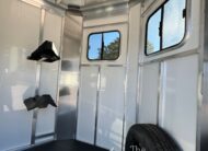 2026 SUNDOWNER CHARTER SE BUMPER PULL 2 HORSE STRAIGHT LOAD w/ GREAT FEATURES! $28,900