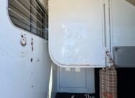 2005 TRAIL-ET 2 HORSE BUMPER PULL W/ DRESSING ROOM $10,900