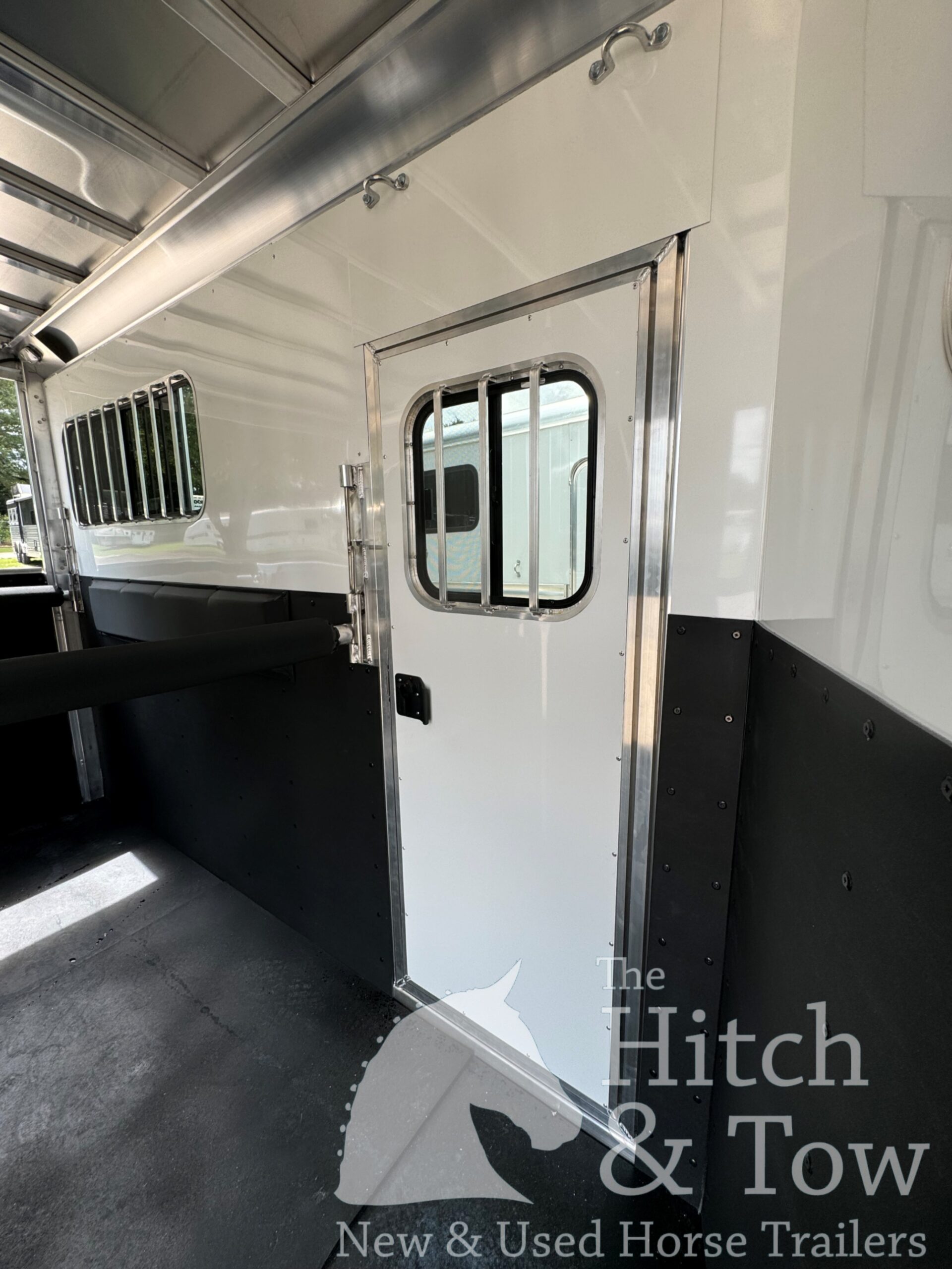 2026 ADAM JULITE 2 HORSE BUMPER PULL W/ SIDE RAMP $21,500