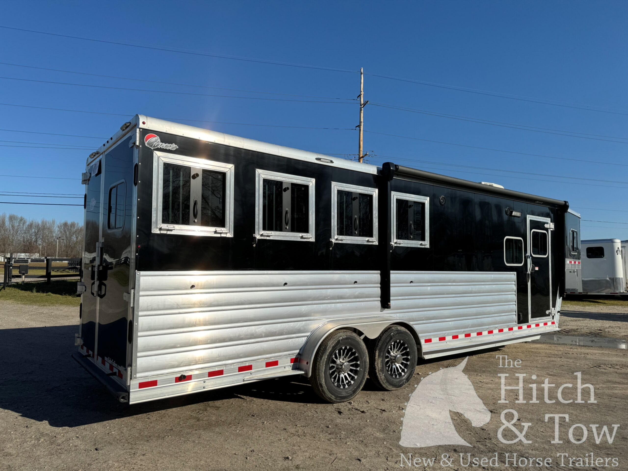 2025 KIEFERBILT 4 HORSE W/ 7’9″ JBJ CONVERSIONS LIVING QUARTERS, TONS OF UPGRADES, & TONS OF STORAGE!! $69,900