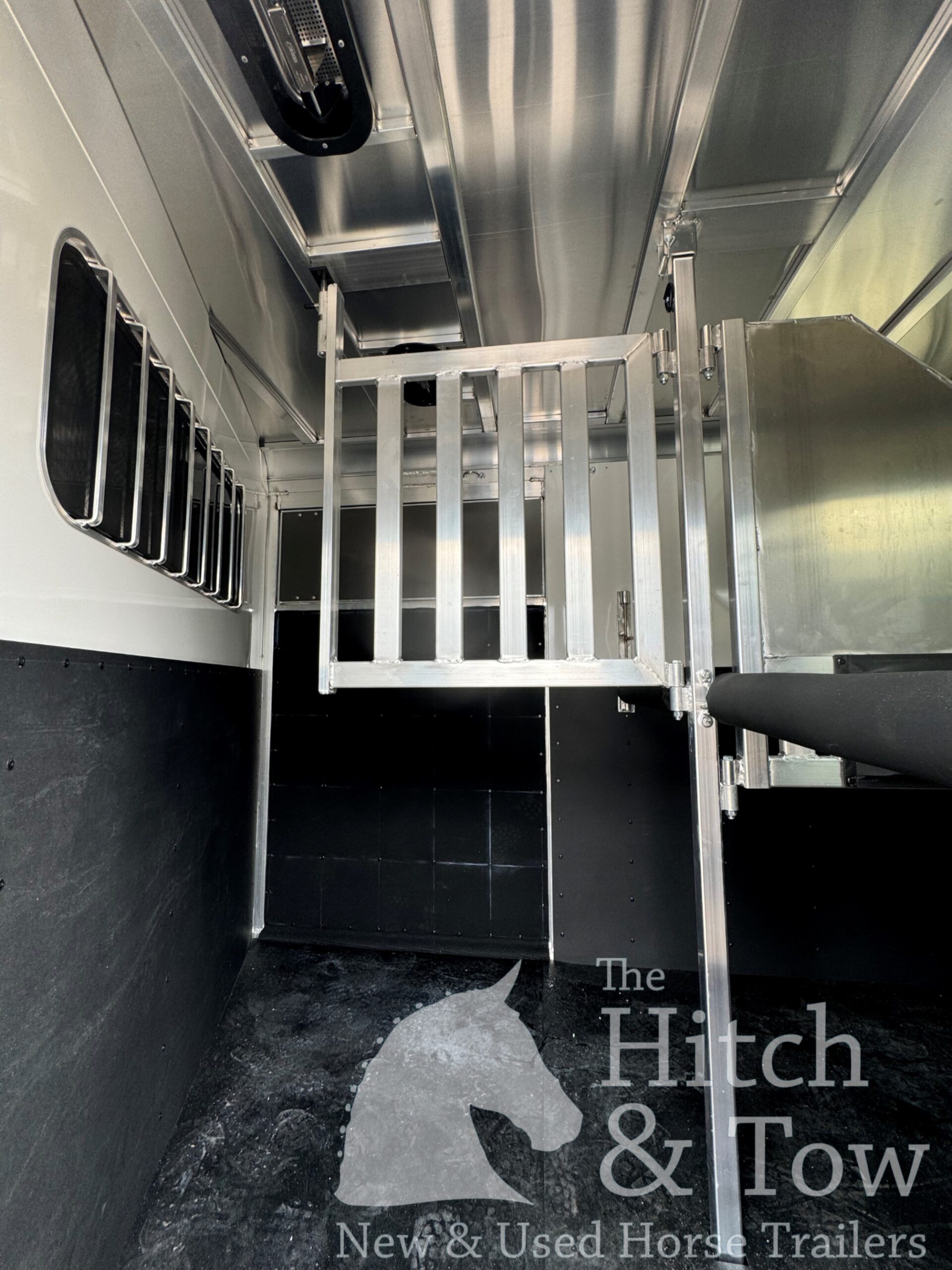 2026 ADAM JULITE 2 HORSE BUMPER PULL W/ SIDE RAMP $21,500