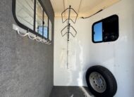 2005 TRAIL-ET 2 HORSE BUMPER PULL W/ DRESSING ROOM $10,900