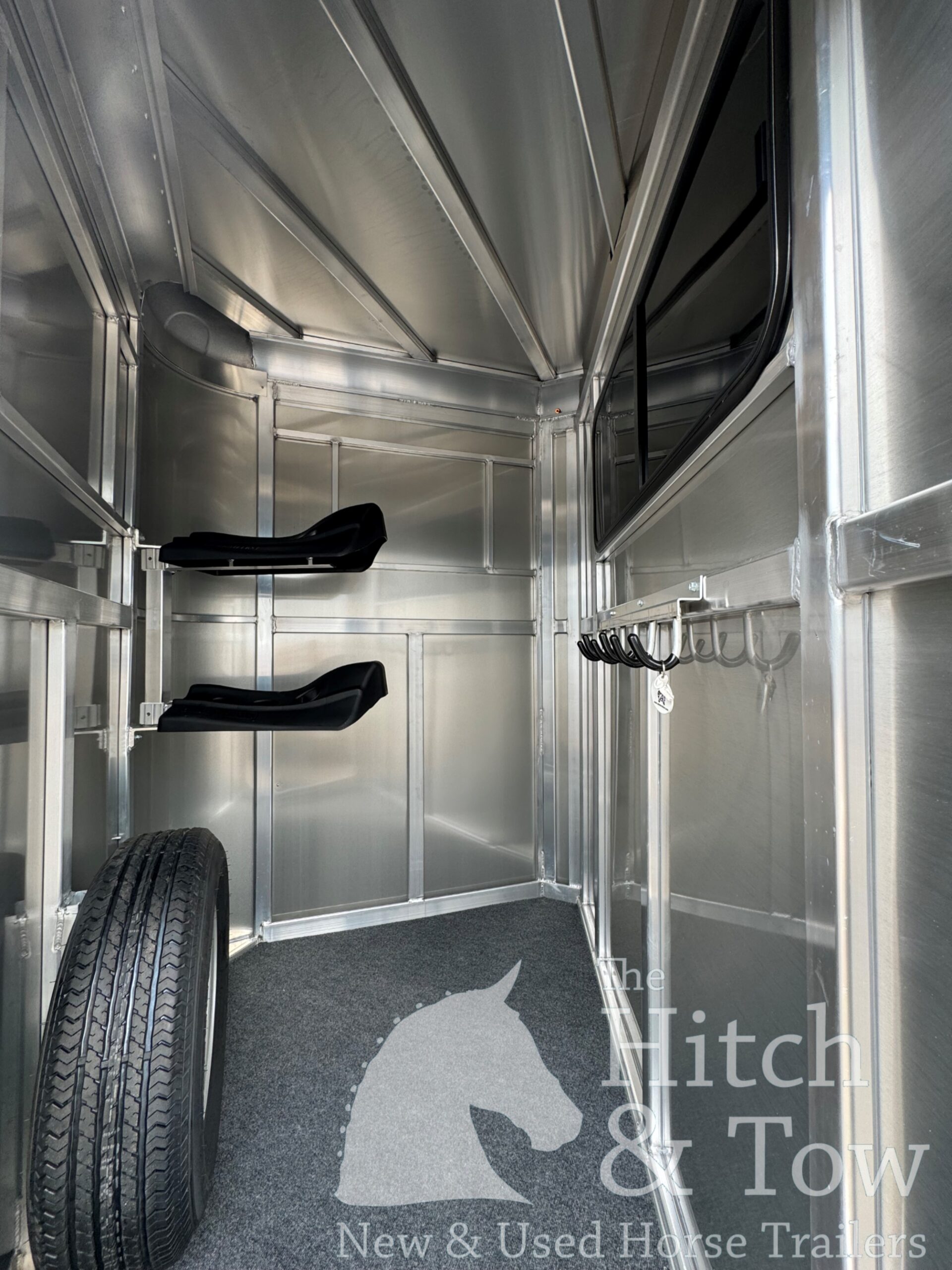 2026 ADAM JULITE 2 HORSE BUMPER PULL W/ SIDE RAMP $21,500