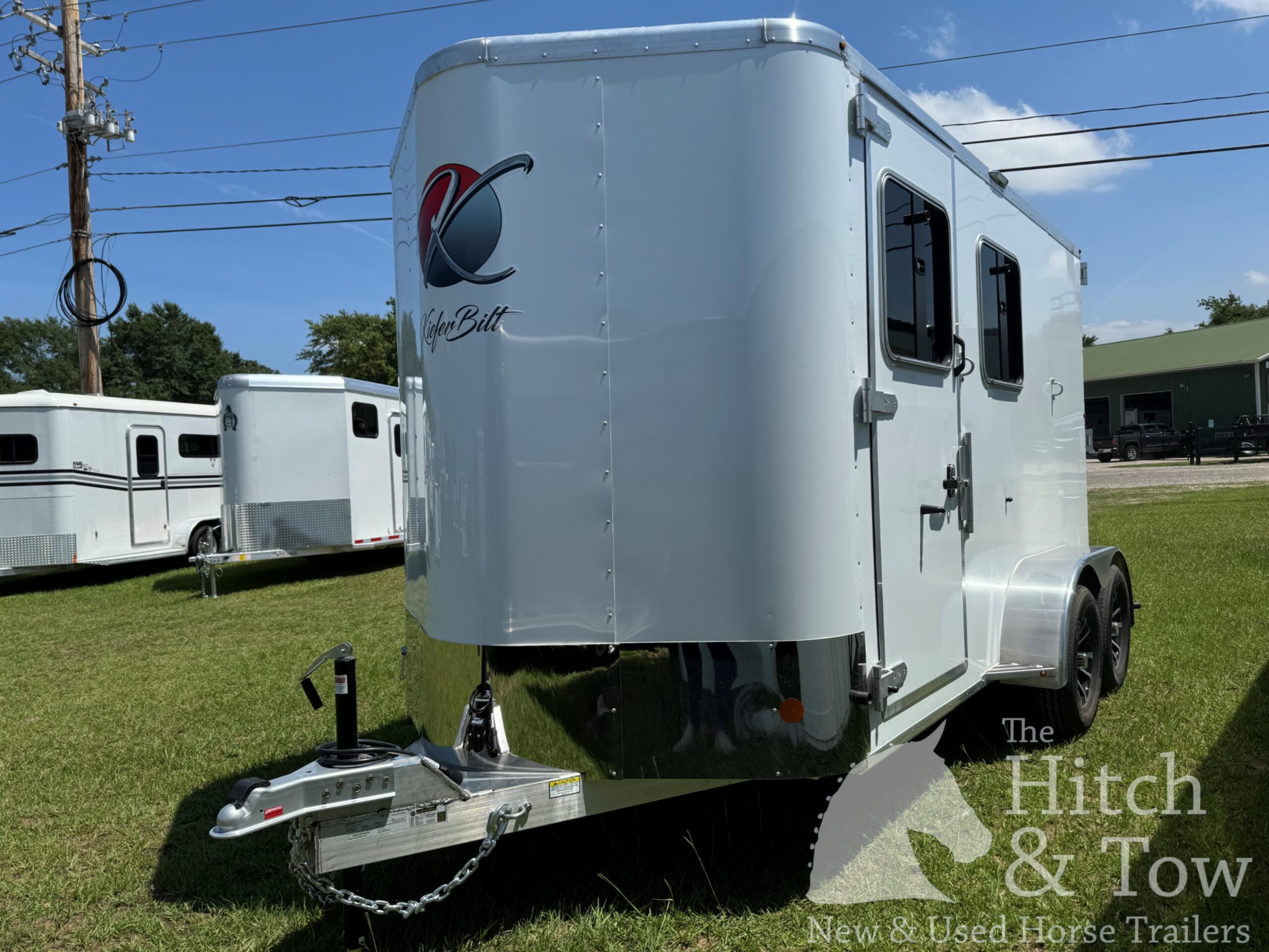 2026 KIEFERBILT 2 HORSE SLANT BUMPER PULL W/ DRESSING ROOM $20,900