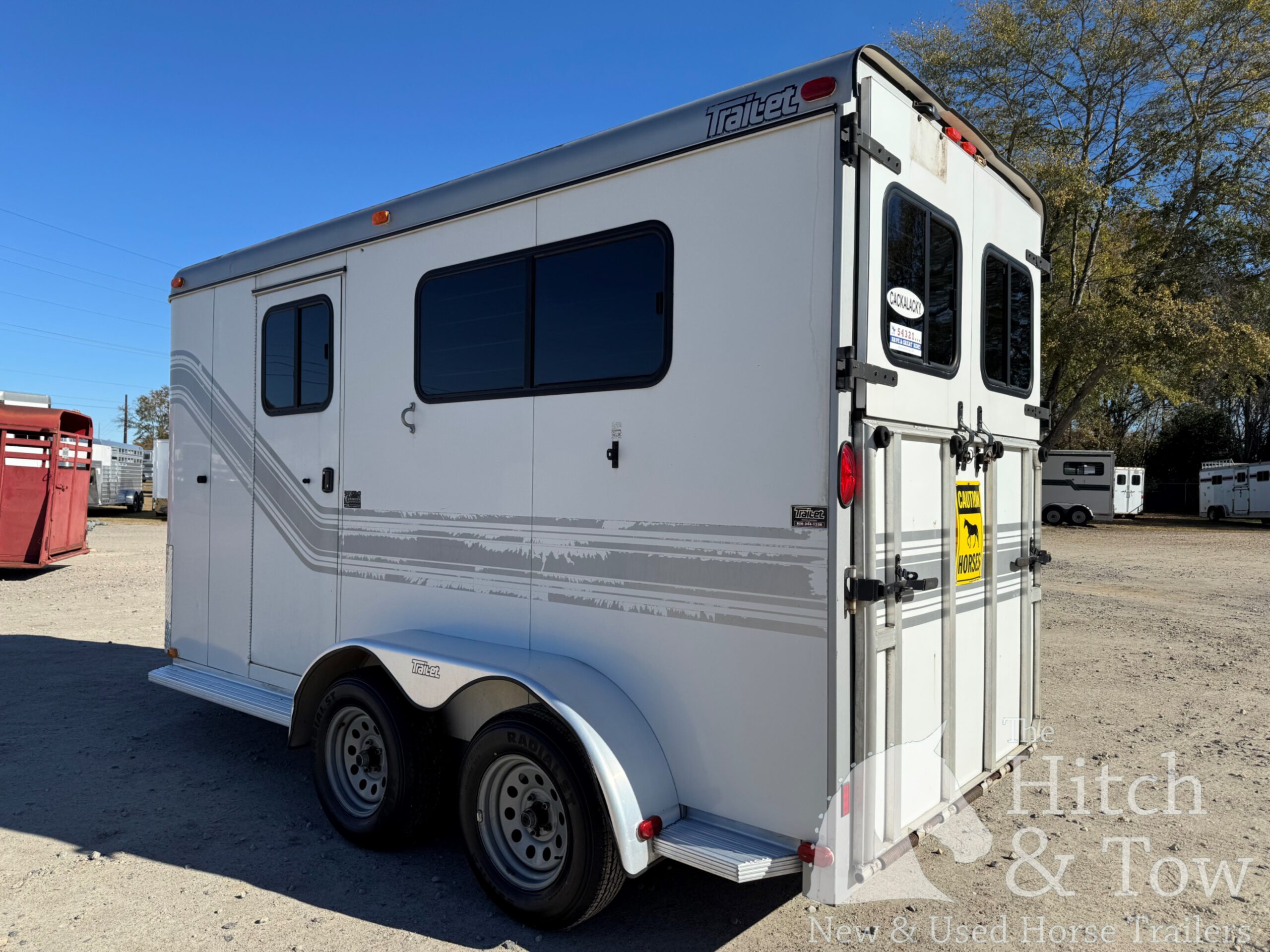 2005 TRAIL-ET 2 HORSE BUMPER PULL W/ DRESSING ROOM $10,900