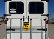 2005 TRAIL-ET 2 HORSE BUMPER PULL W/ DRESSING ROOM $10,900
