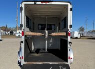 2005 TRAIL-ET 2 HORSE BUMPER PULL W/ DRESSING ROOM $10,900