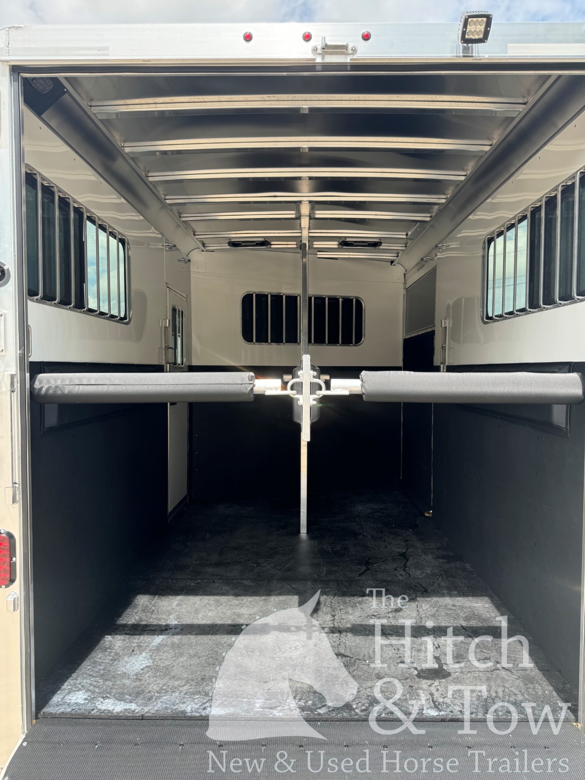 2026 ADAM JULITE 2 HORSE BUMPER PULL W/ SIDE RAMP $21,500