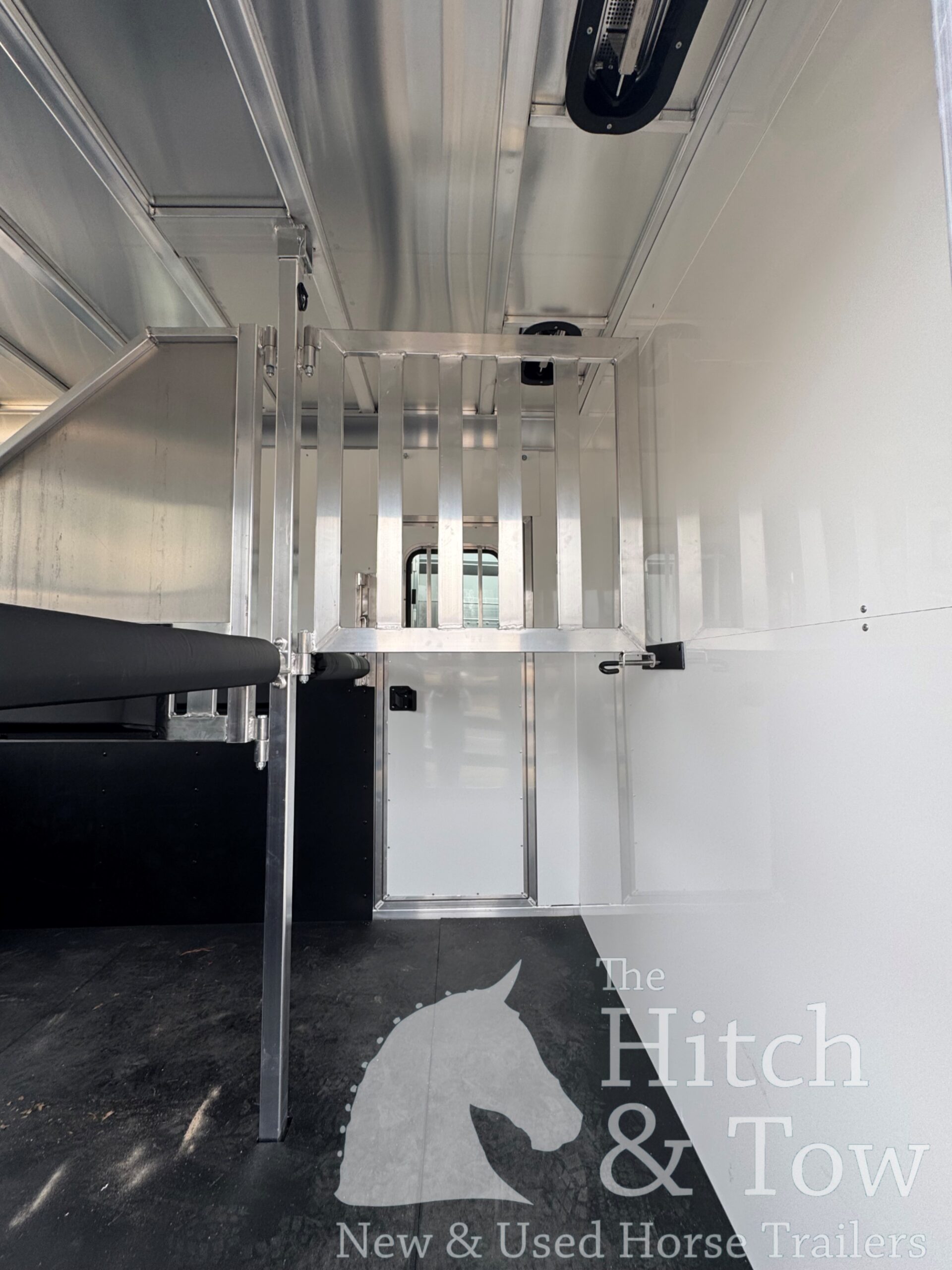 2026 ADAM 2 HORSE BUMPER PULL W/ DRESSING ROOM! $19,500