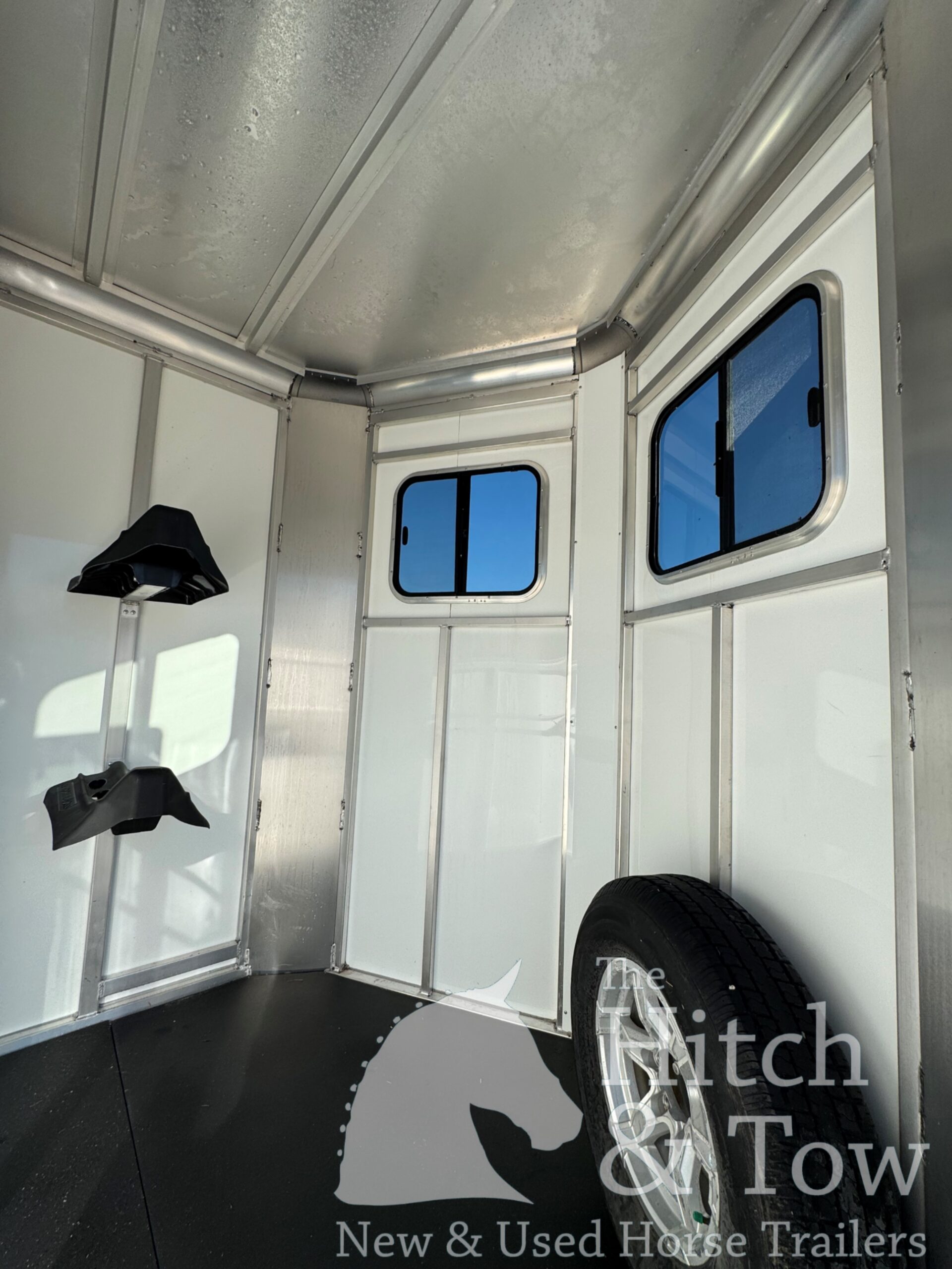 2020 SUNDOWNER CHARTER SE BUMPER PULL 2 HORSE STRAIGHT LOAD! $19,900