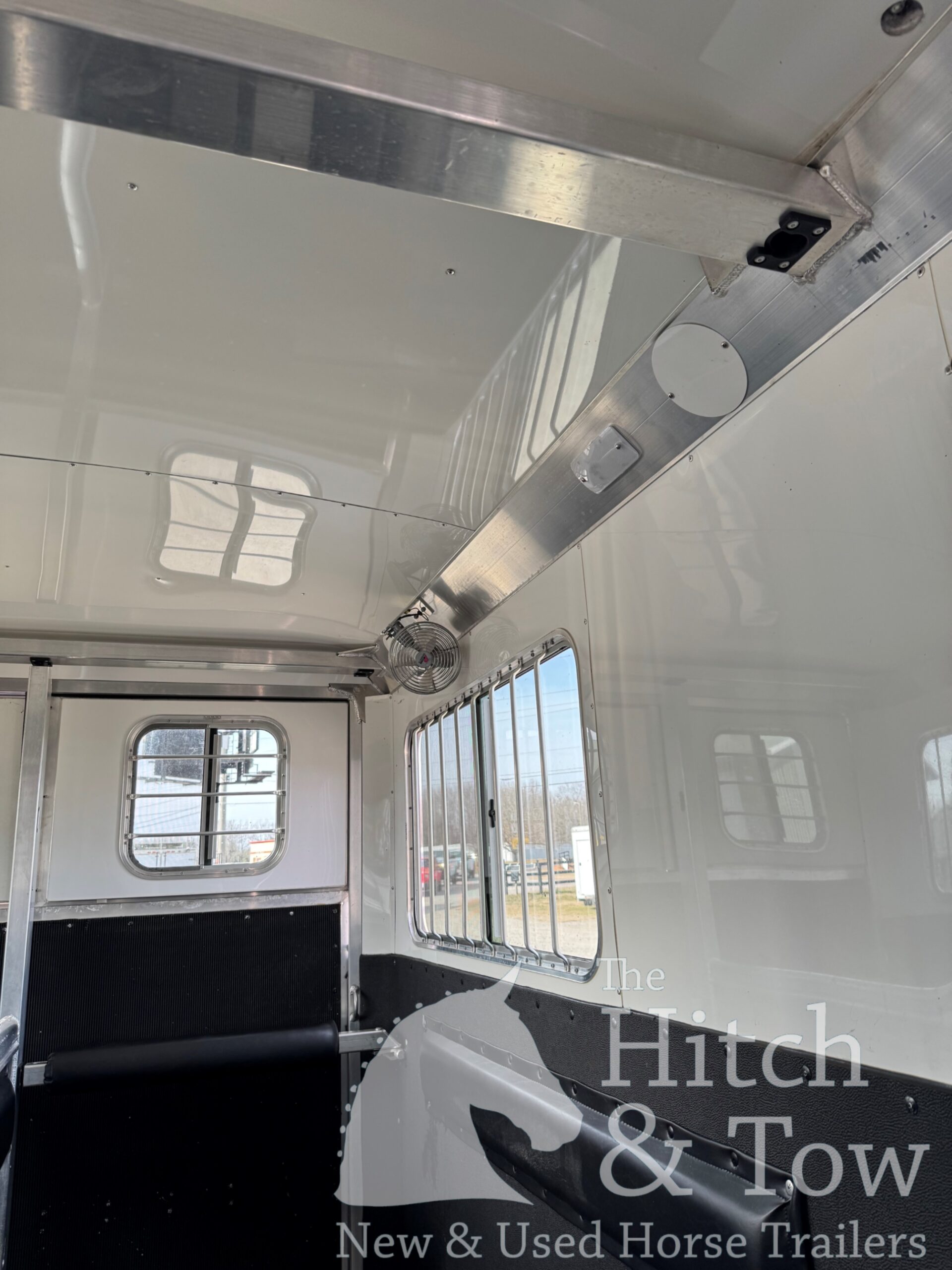 2022 4 STAR 4 HORSE HEAD TO HEAD, MAKES INTO 3 BOX STALLS!!! $79,900