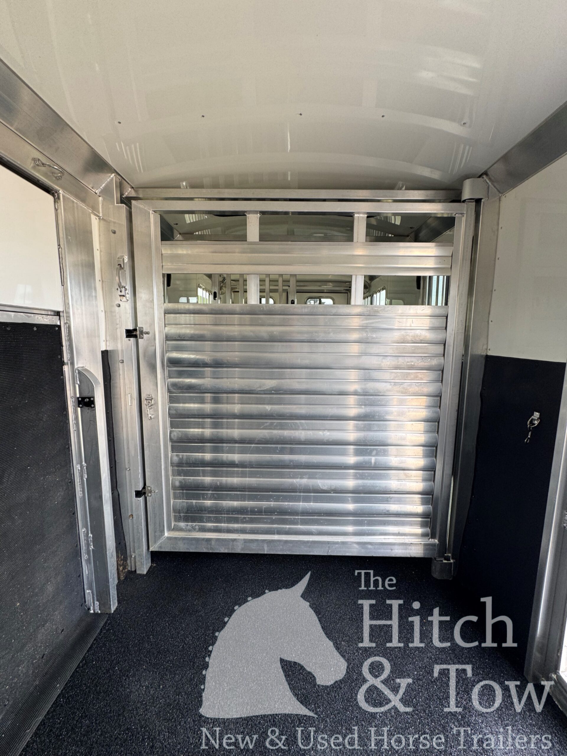 2022 4 STAR 4 HORSE HEAD TO HEAD, MAKES INTO 3 BOX STALLS!!! $79,900