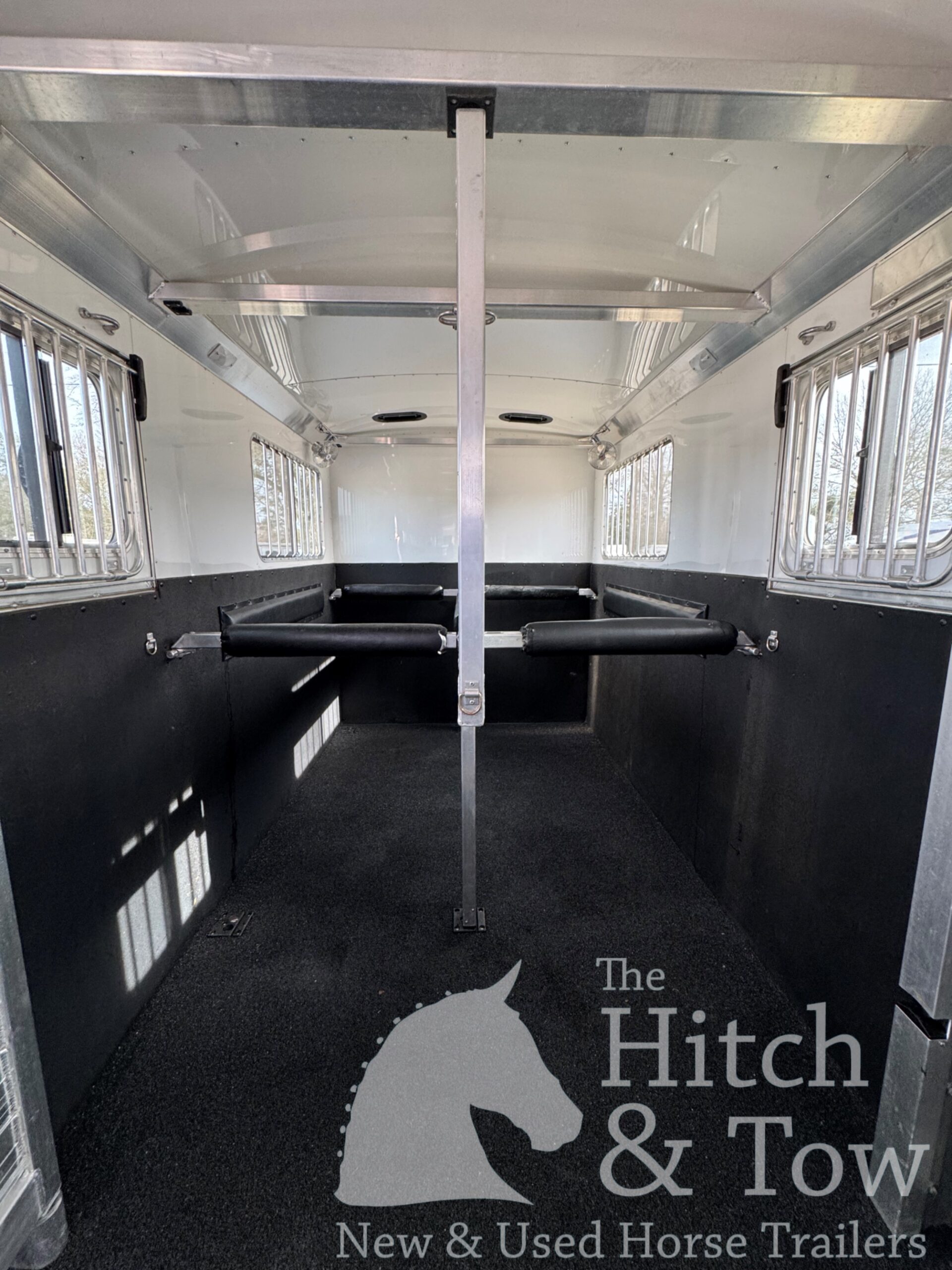 2022 4 STAR 4 HORSE HEAD TO HEAD, MAKES INTO 3 BOX STALLS!!! $79,900