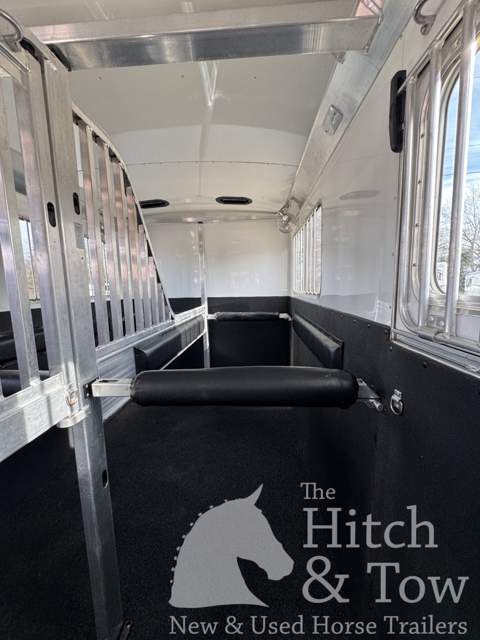 2022 4 STAR 4 HORSE HEAD TO HEAD, MAKES INTO 3 BOX STALLS!!! $79,900