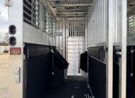 2026 4 STAR 6-8 HORSE HEAD TO HEAD W/ AIR RIDE & MANY UPGRADES $159,900