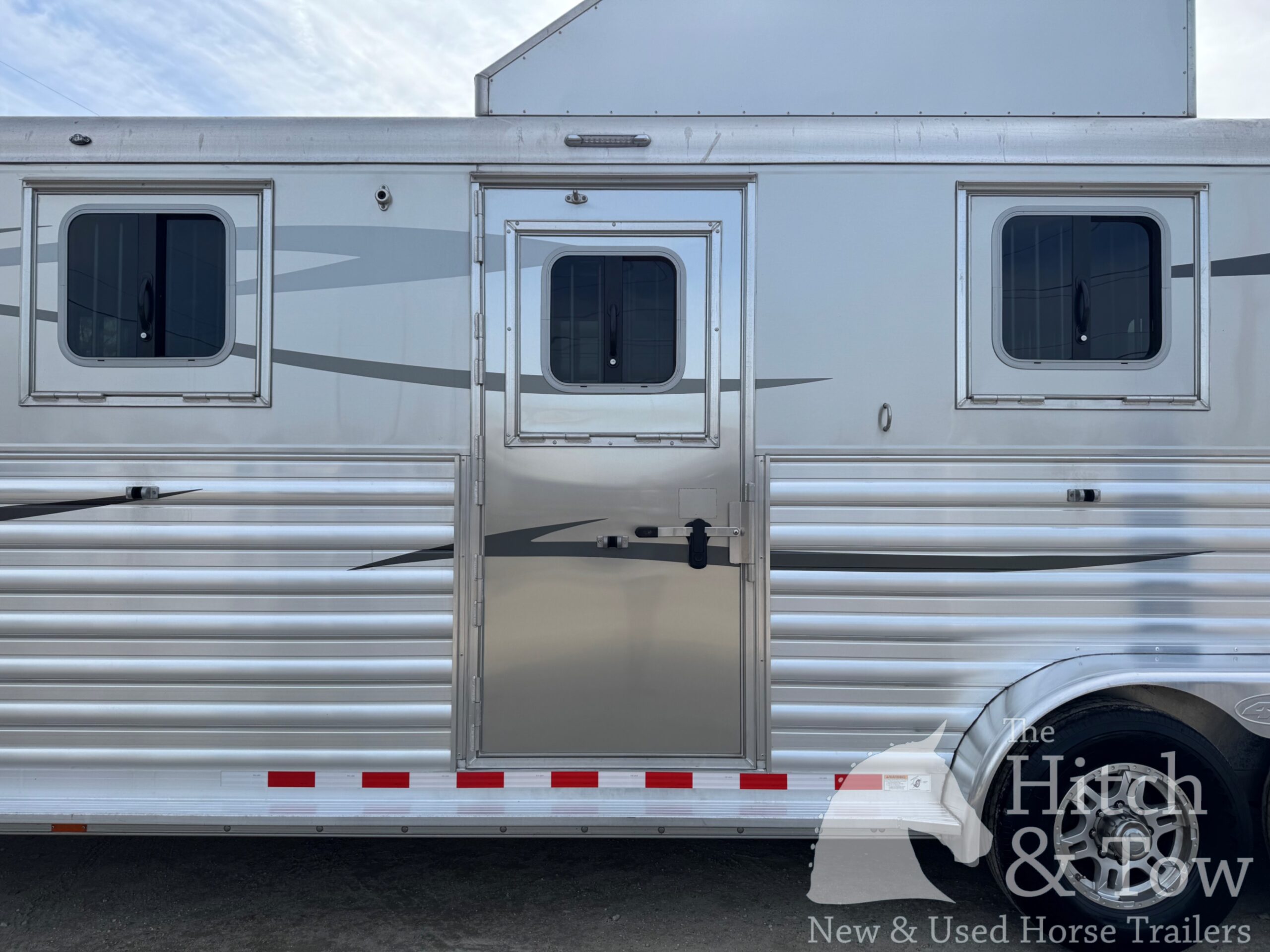 2022 4 STAR 4 HORSE HEAD TO HEAD, MAKES INTO 3 BOX STALLS!!! $79,900