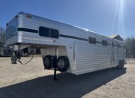TRAINERS TRAILER!! 2002 4 STAR 5 HORSE HEAD TO HEAD $34,900