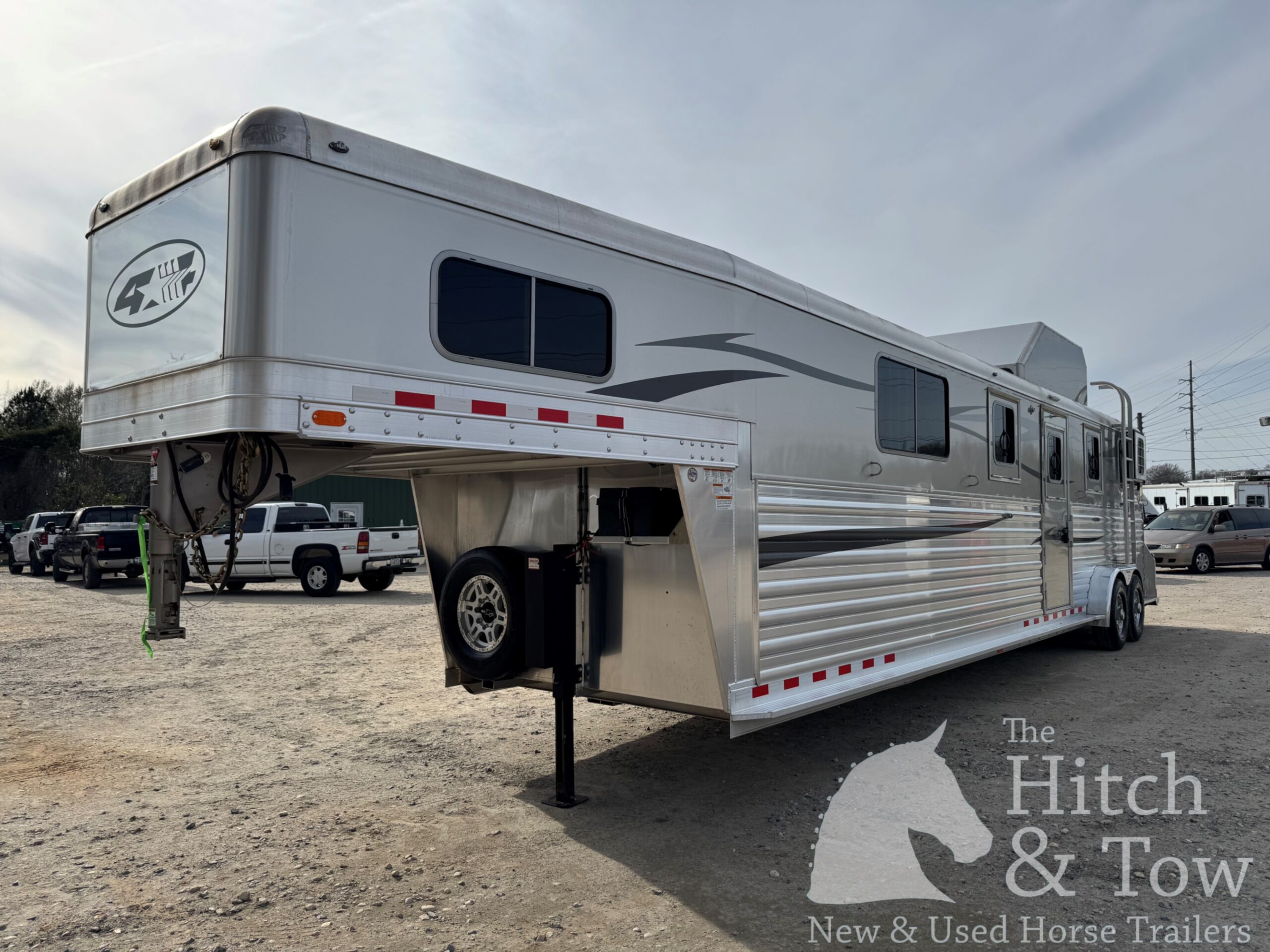 2022 4 STAR 4 HORSE HEAD TO HEAD, MAKES INTO 3 BOX STALLS!!! $79,900