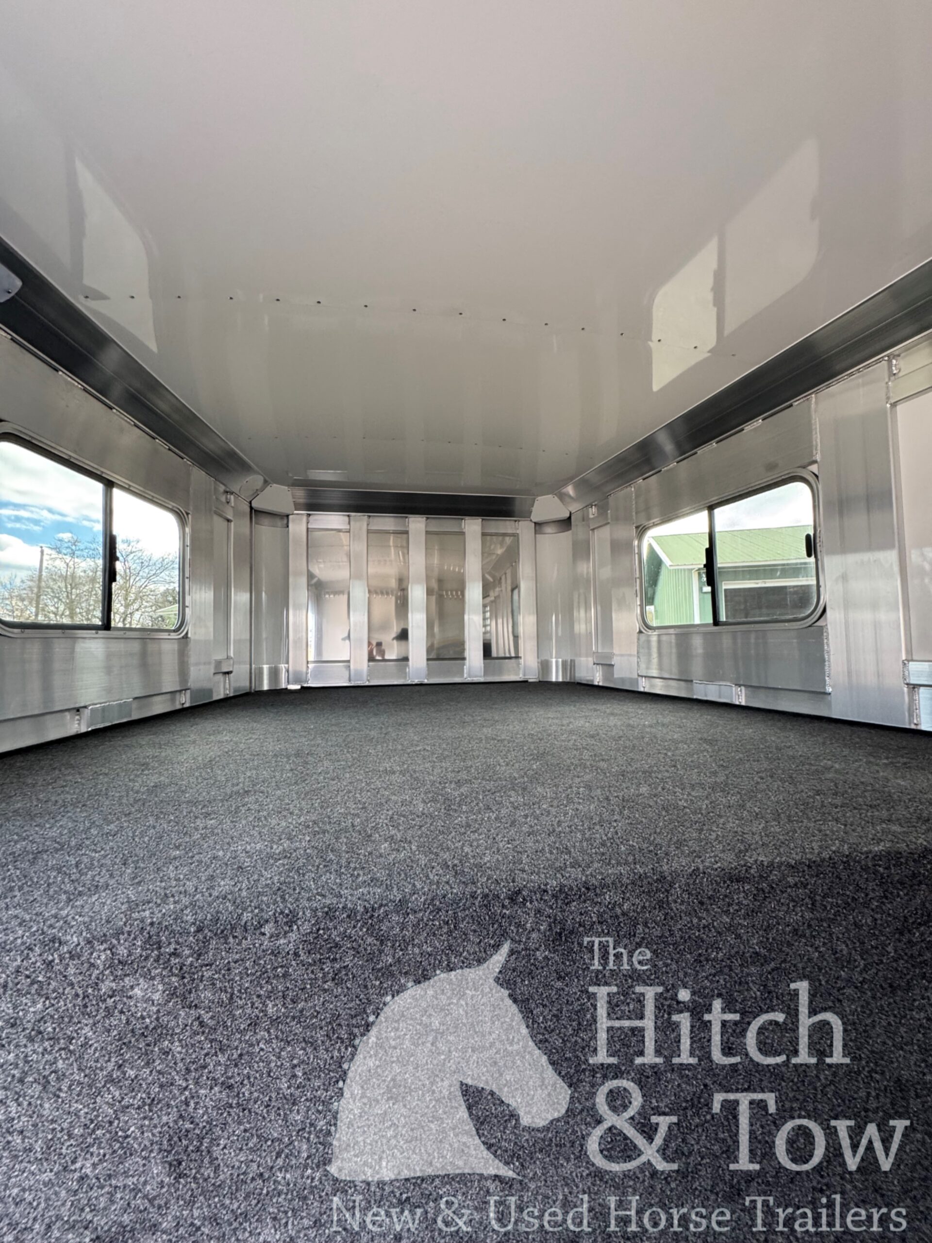 2026 4 STAR 6-8 HORSE HEAD TO HEAD W/ AIR RIDE & MANY UPGRADES $159,900