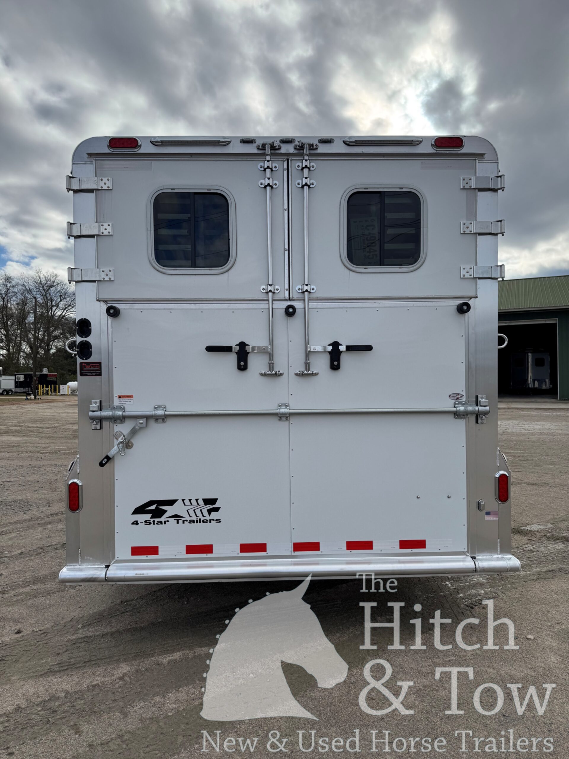 2026 4 STAR 6-8 HORSE HEAD TO HEAD W/ AIR RIDE & MANY UPGRADES $159,900