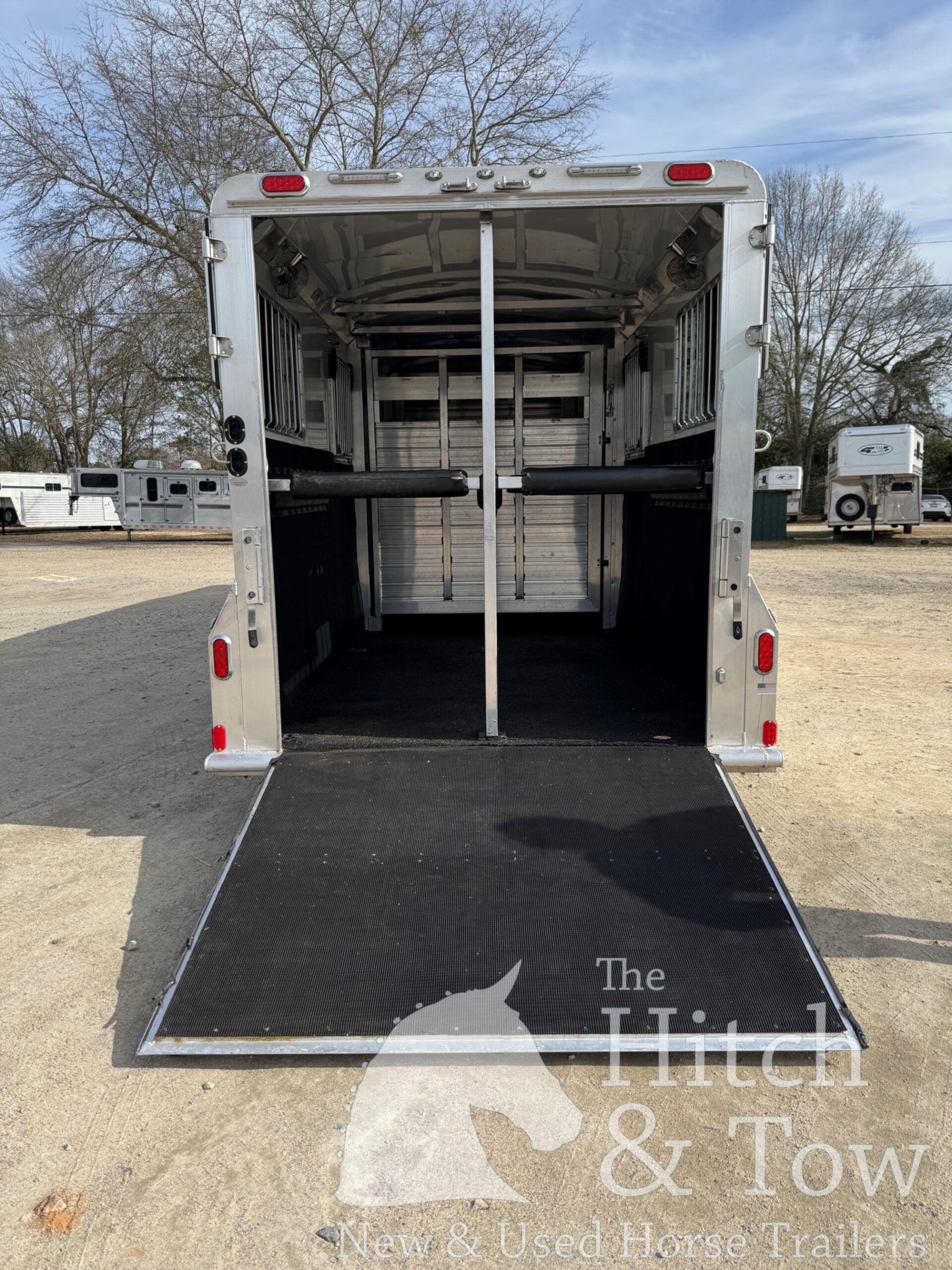 2022 4 STAR 4 HORSE HEAD TO HEAD, MAKES INTO 3 BOX STALLS!!! $79,900