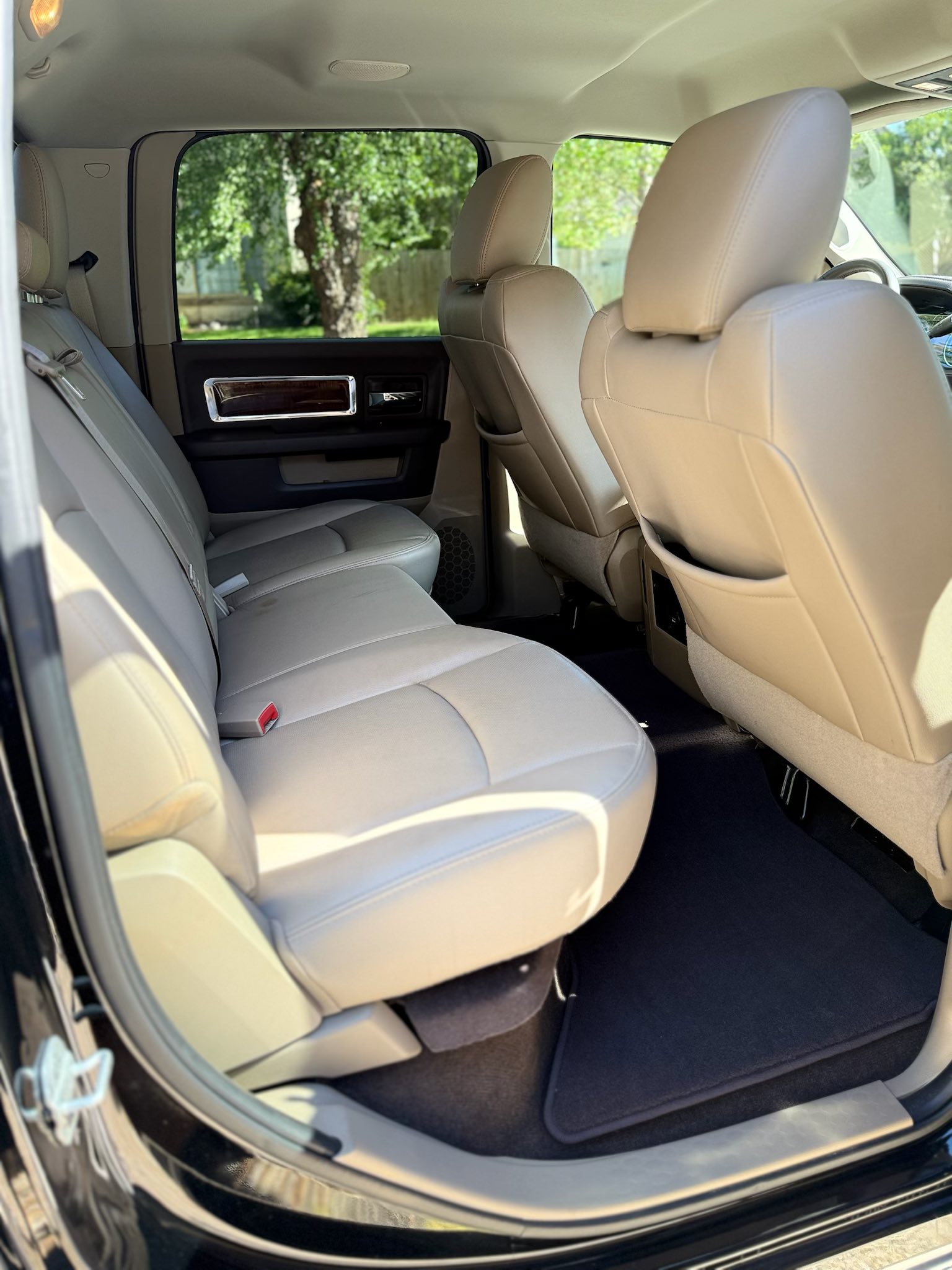 2012 Ram 3500 HD 4×4 Laramie $47,500