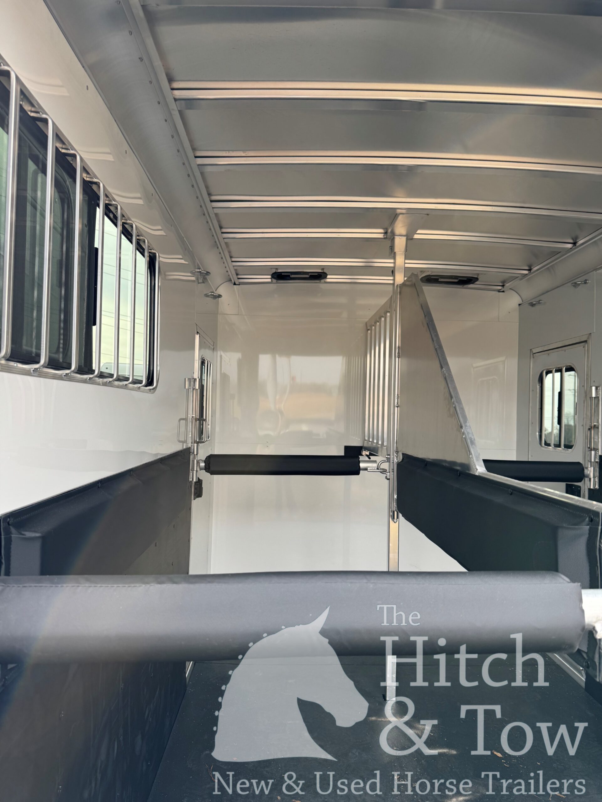 2026 ADAM 2 HORSE BUMPER PULL W/ DRESSING ROOM! $19,500