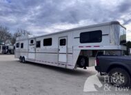 2019 ADAM 6/8 HORSE HEAD TO HEAD W/ AIR RIDE!! $59,900