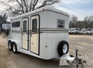 1997 GORE 2 HORSE BUMPER PULL W/ DRESSING ROOM! $6,900
