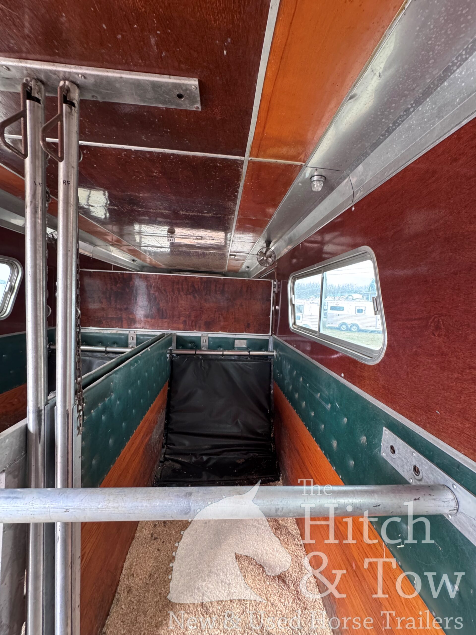 2004 FORD F750 6 HORSE HEAD TO HEAD HORSE VAN! $75,000