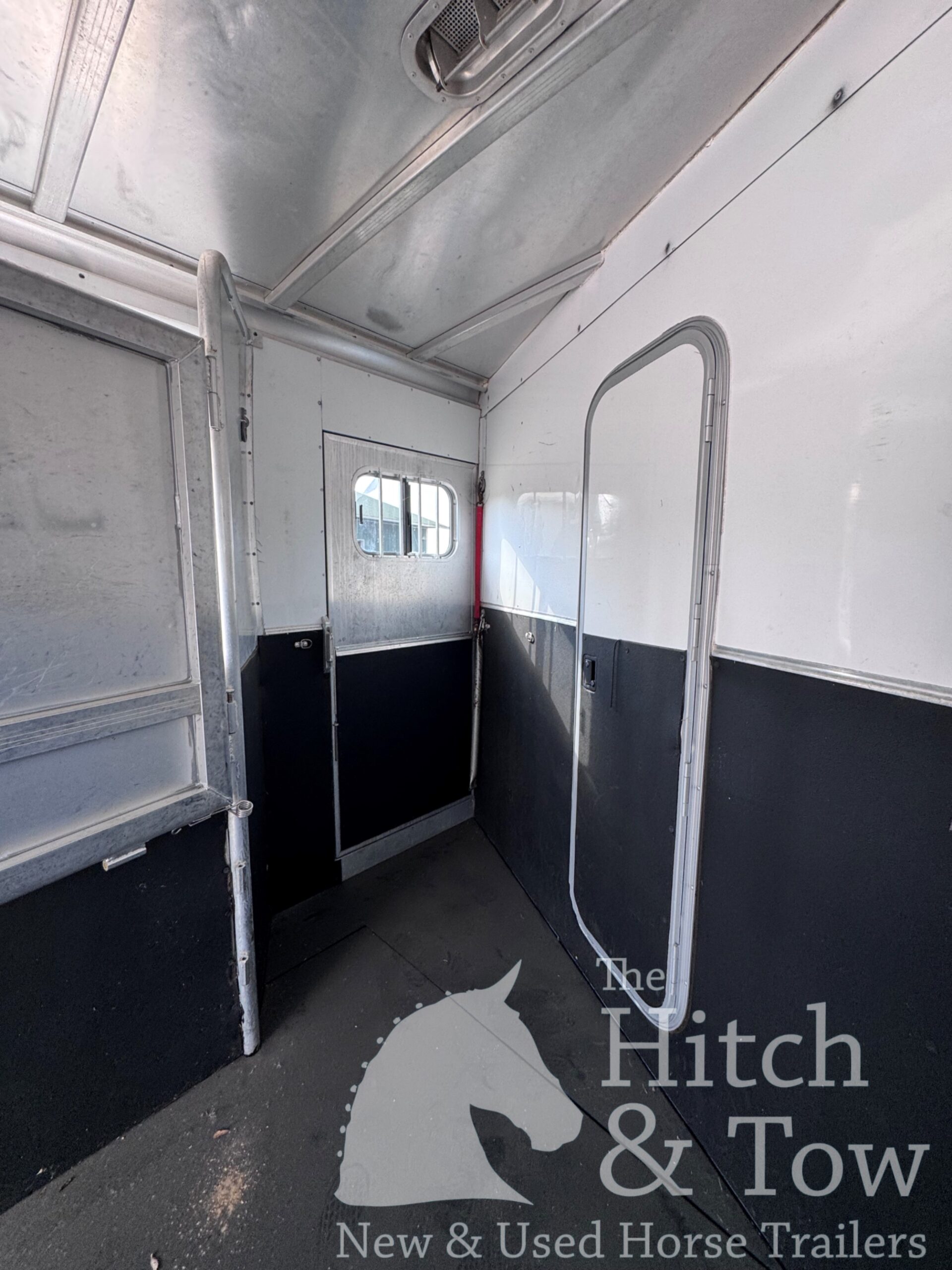 2005 EXISS 4 HORSE SLANT GOOSENECK HORSE TRAILER $17,000