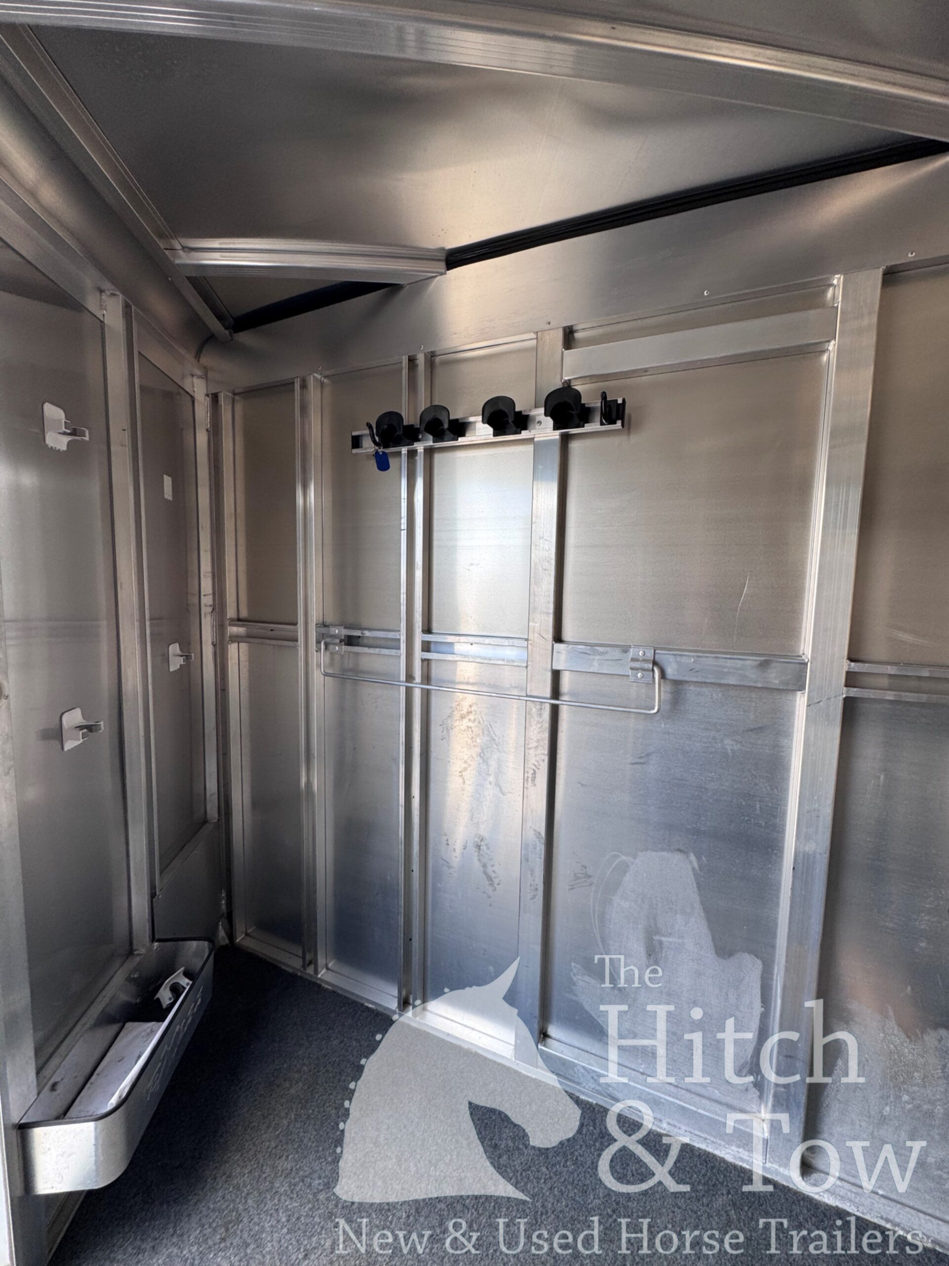 2017 EXISS 2 HORSE SLANT BUMPERPULL TRAILER $17,900