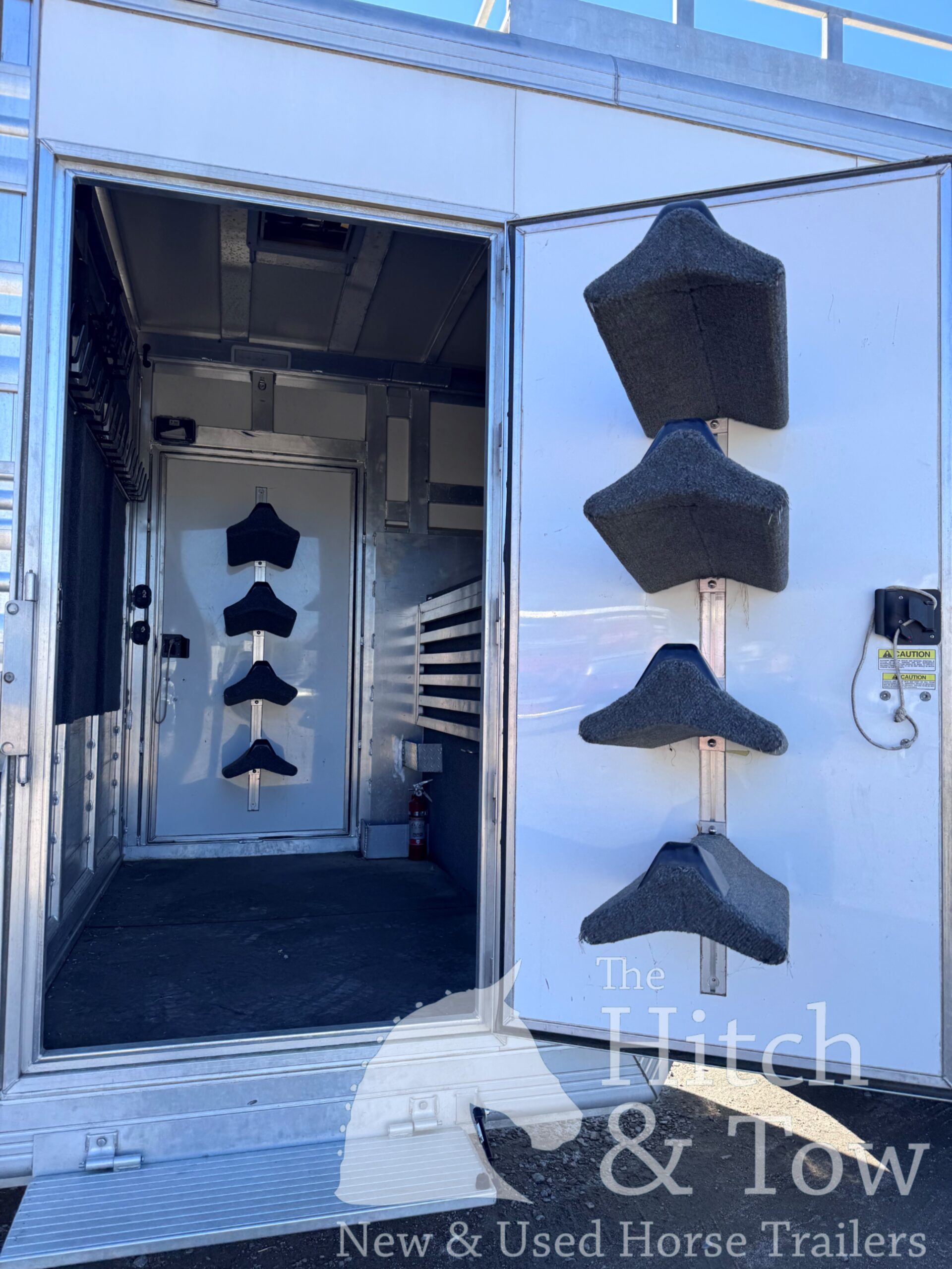 2020 CIMARRON STOCK COMBO POLO 13/16 HORSE GOOSENECK & FREIGHTLINER M2 BUSINESS TRUCK!