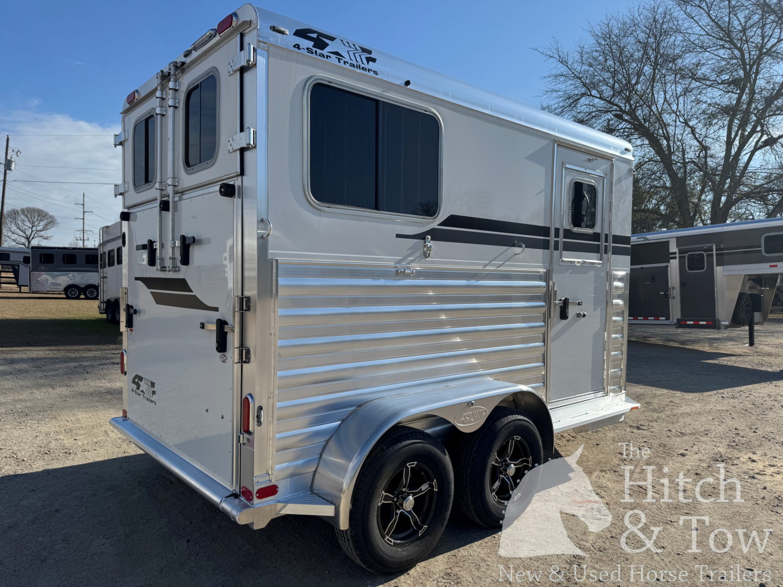 2026 4 STAR 2 HORSE STRAIGHT LOAD BUMPER PULL! $37,900