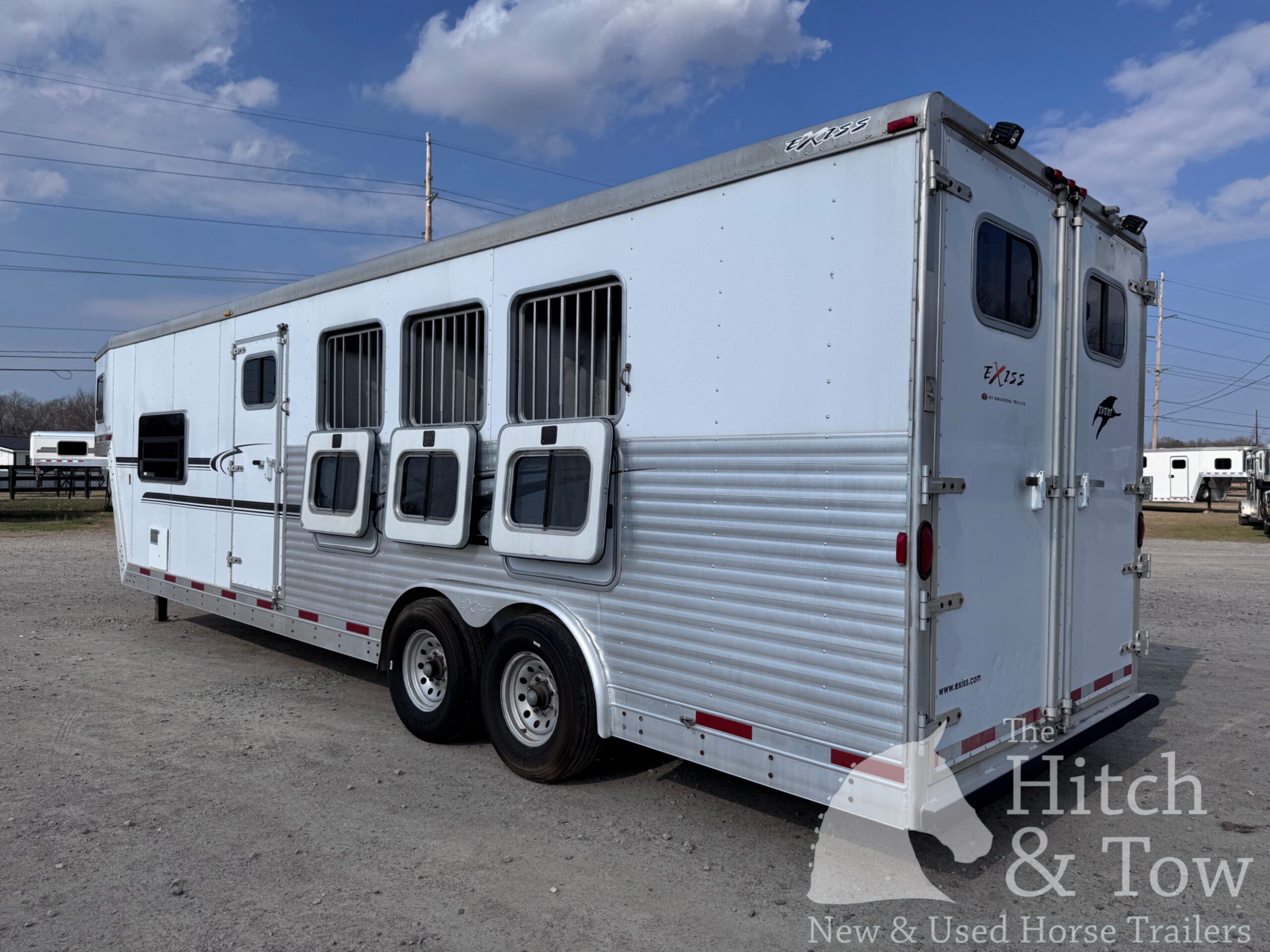 2005 EXISS 4 HORSE SLANT GOOSENECK HORSE TRAILER $17,000