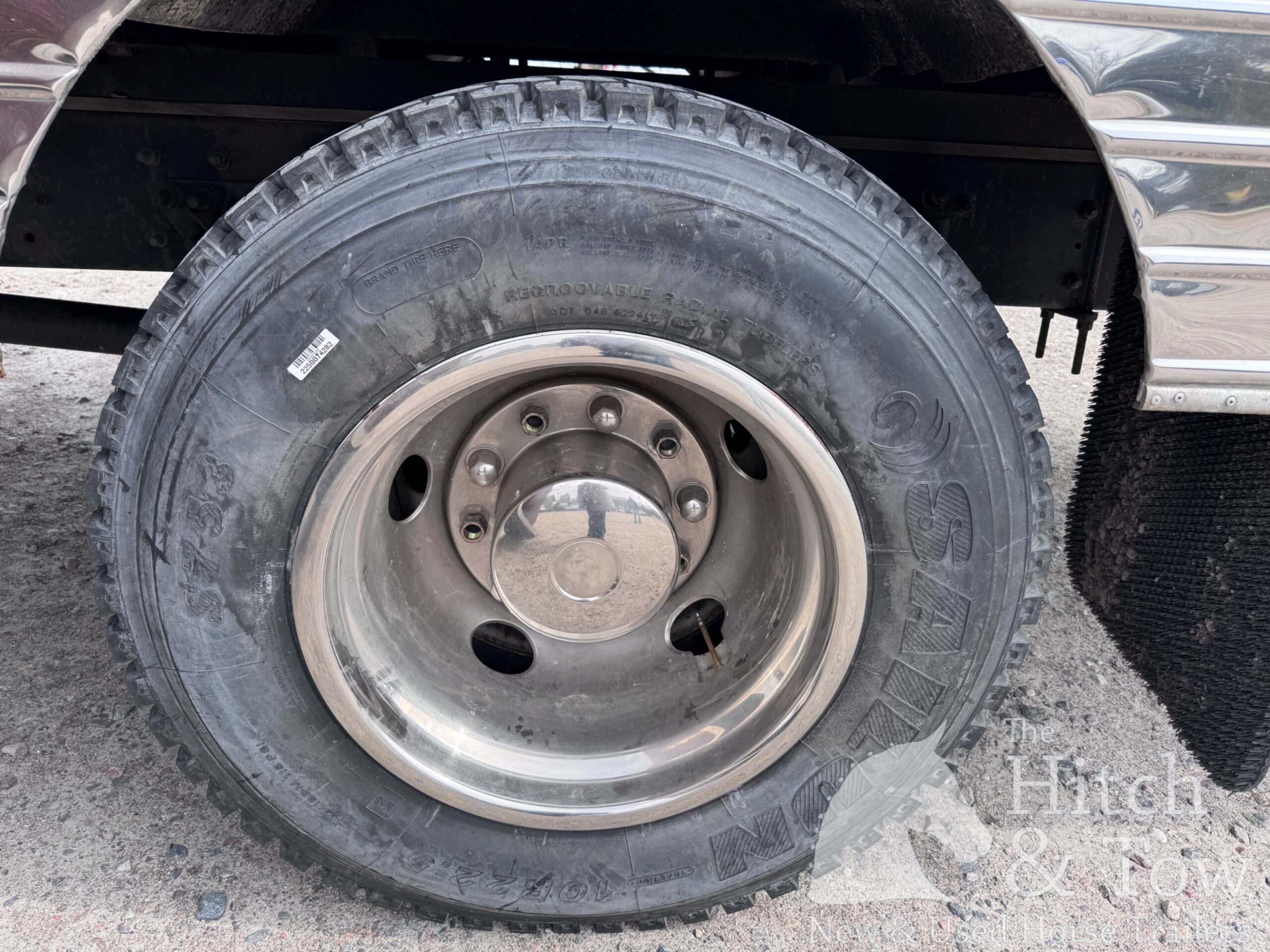 2004 FORD F750 6 HORSE HEAD TO HEAD HORSE VAN! $75,000