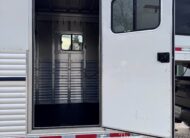 2019 ADAM 6/8 HORSE HEAD TO HEAD W/ AIR RIDE!! $59,900