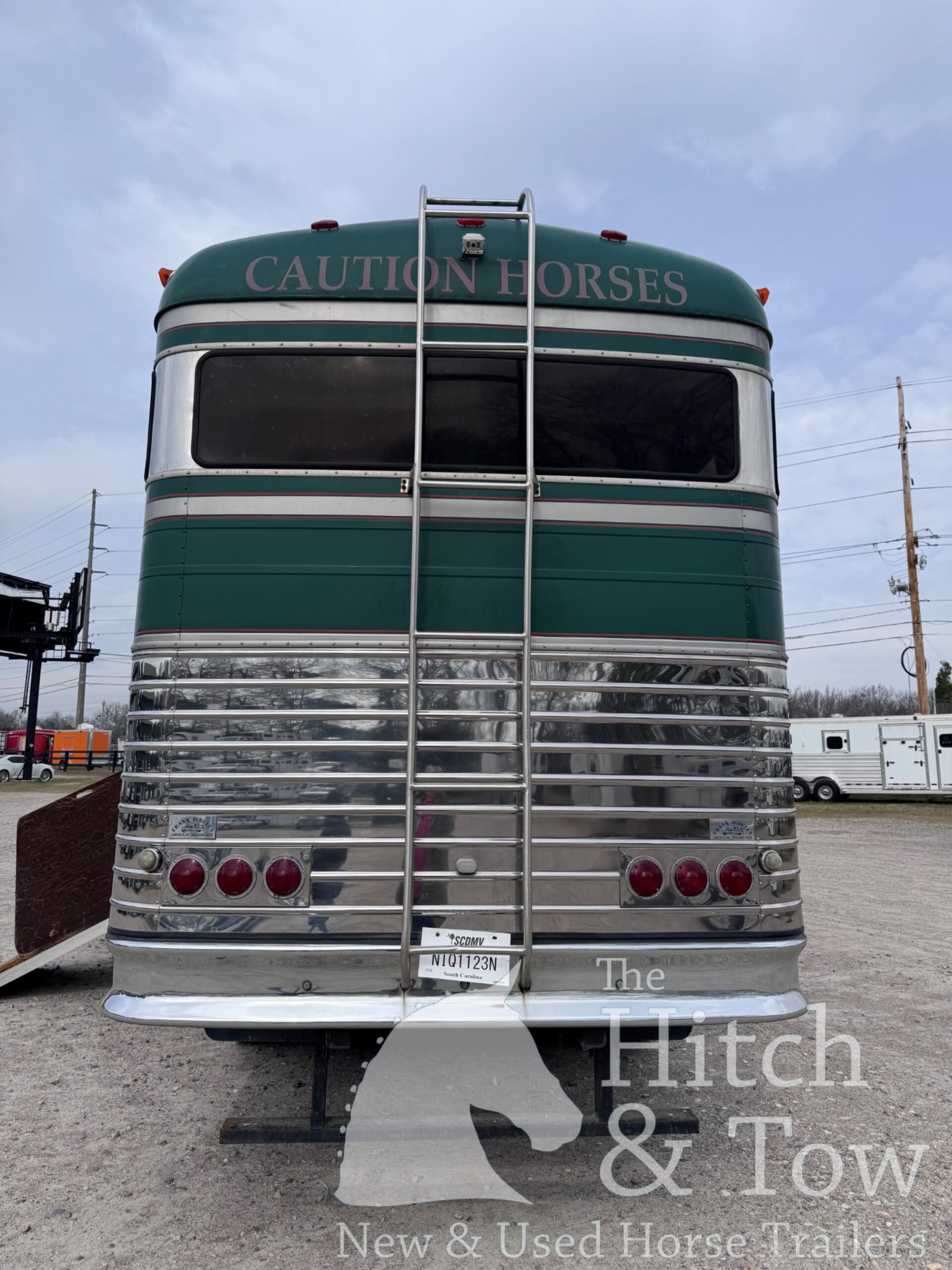 2004 FORD F750 6 HORSE HEAD TO HEAD HORSE VAN! $75,000