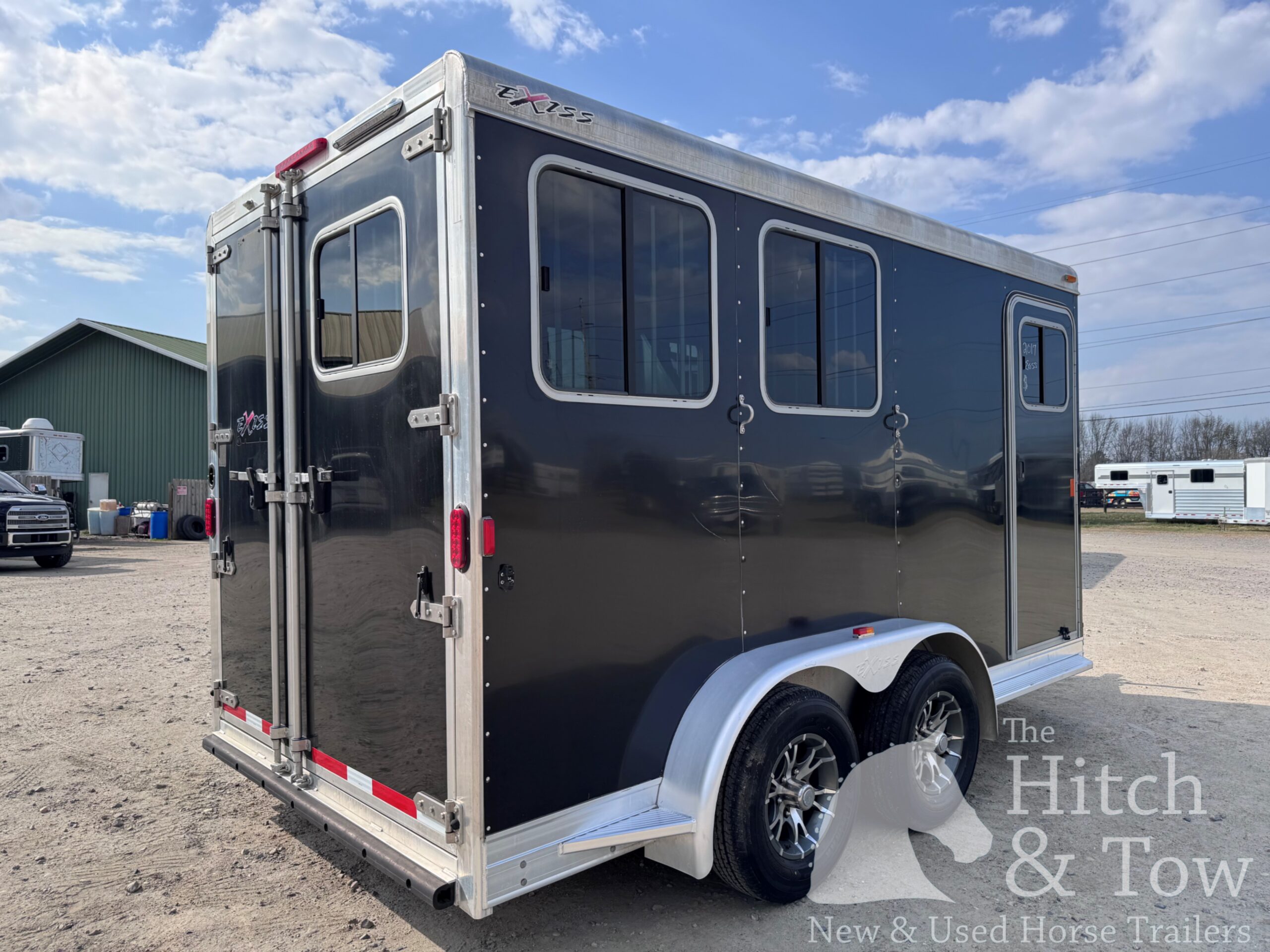 2017 EXISS 2 HORSE SLANT BUMPERPULL TRAILER $17,900