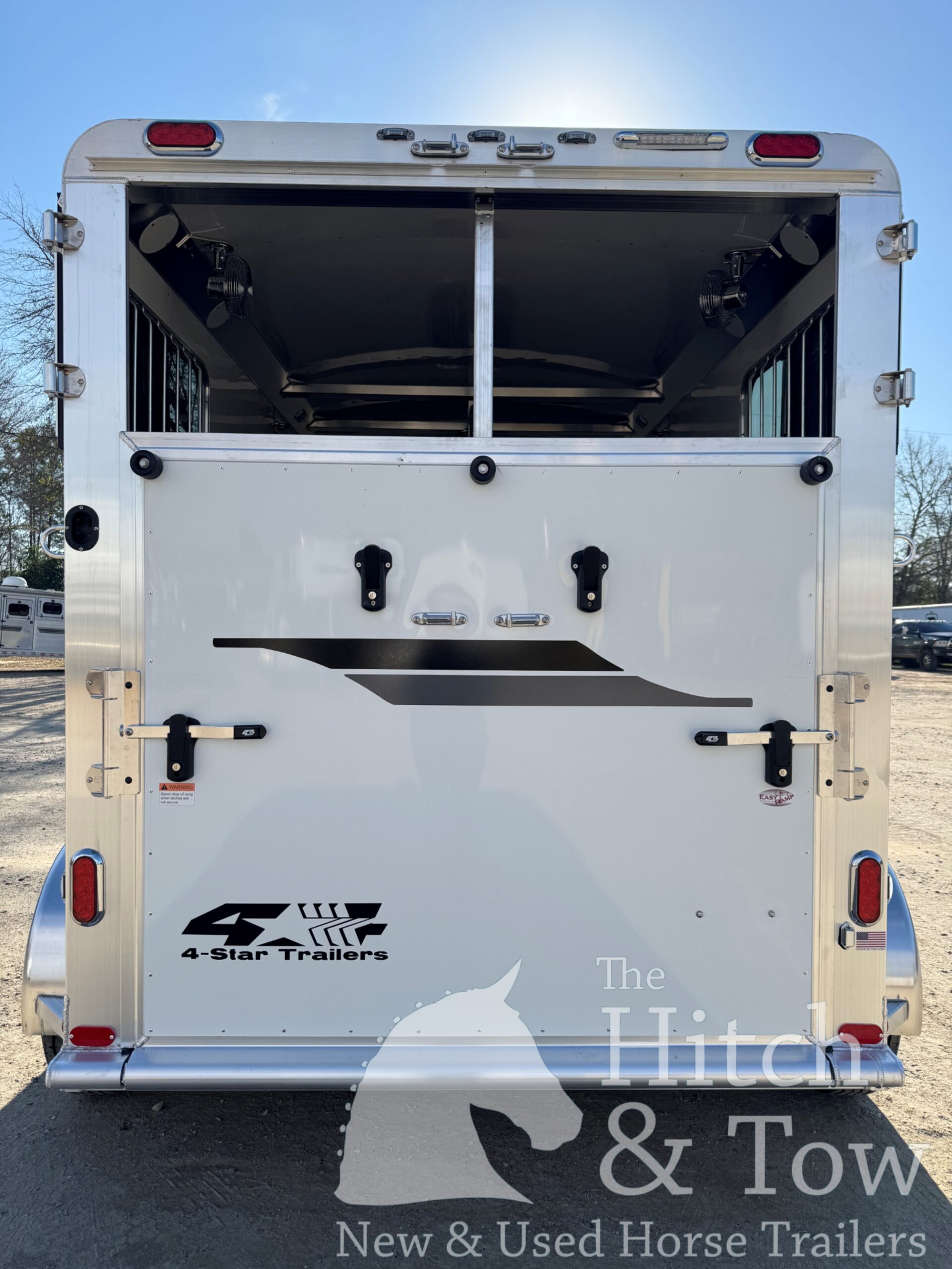2026 4 STAR 2 HORSE STRAIGHT LOAD BUMPER PULL! $37,900